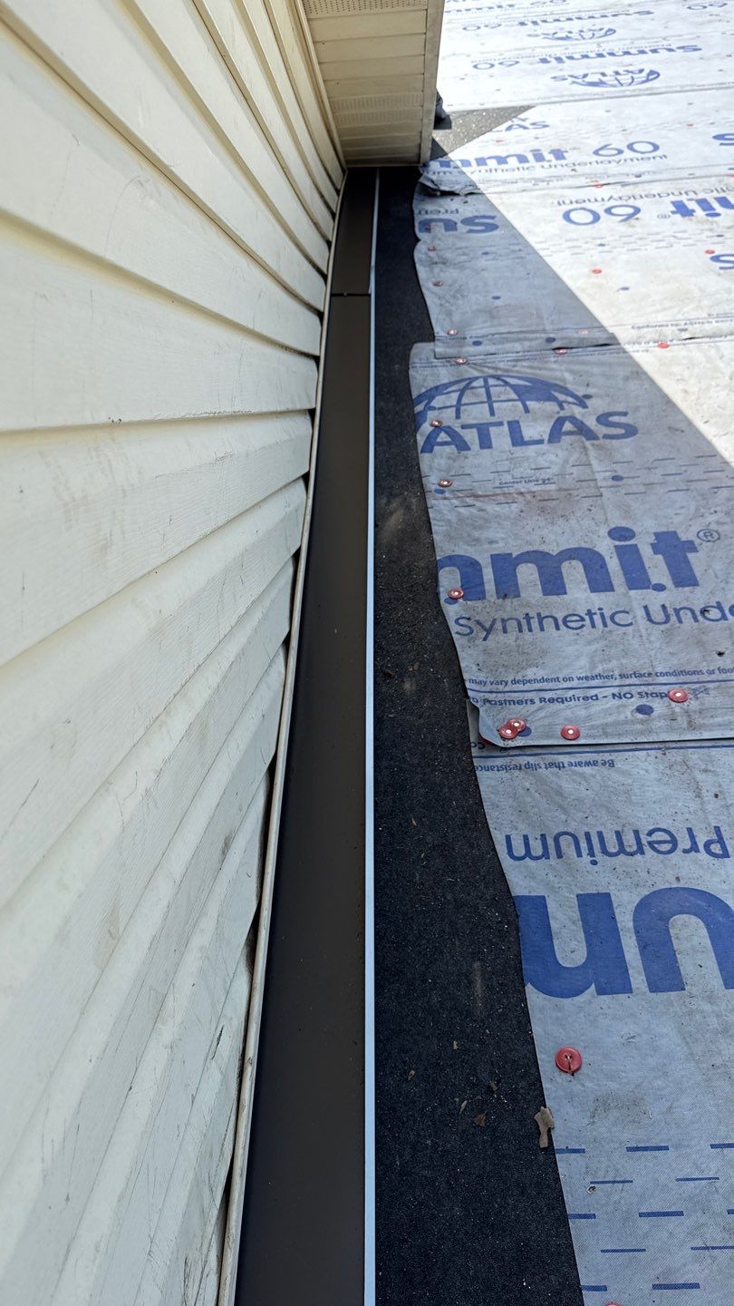 Weathered Shadow - Atlas by Top Team Roofing & Construction