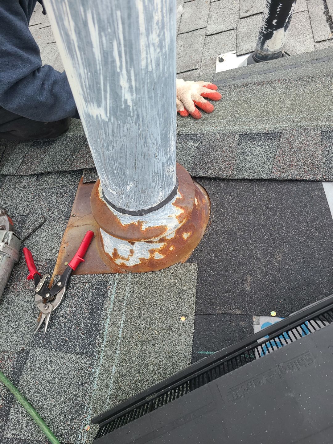 Alexandria Certainteed Landmark Roof in Colonial Slate by RM Banning, Inc.