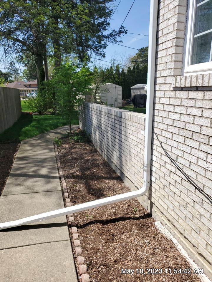 Lincolnwood, IL house washing, and patios by Northern Power Washing LLC.