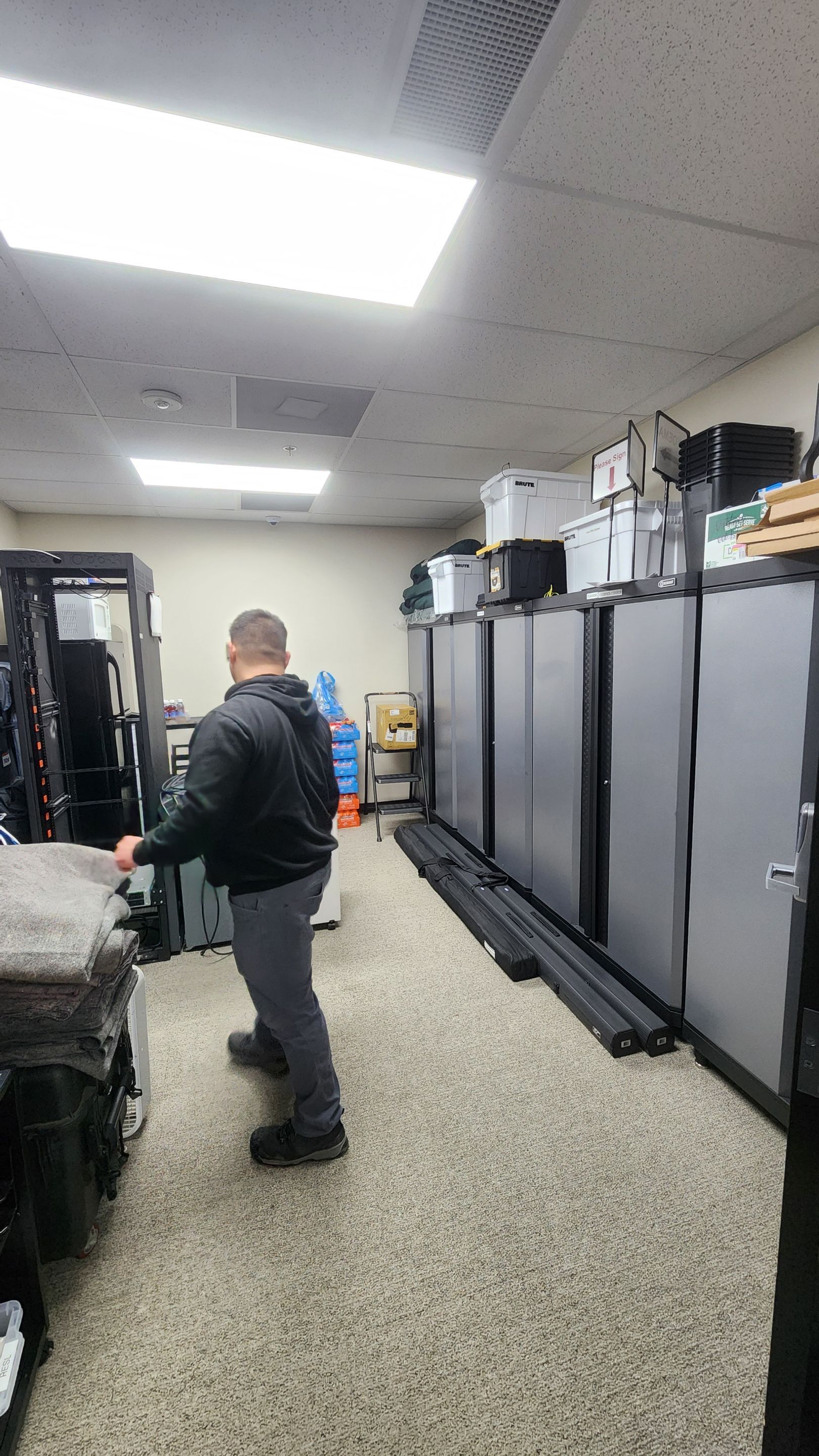 Advanced Commercial AV System Integration for Warren County EOC by Techkinect