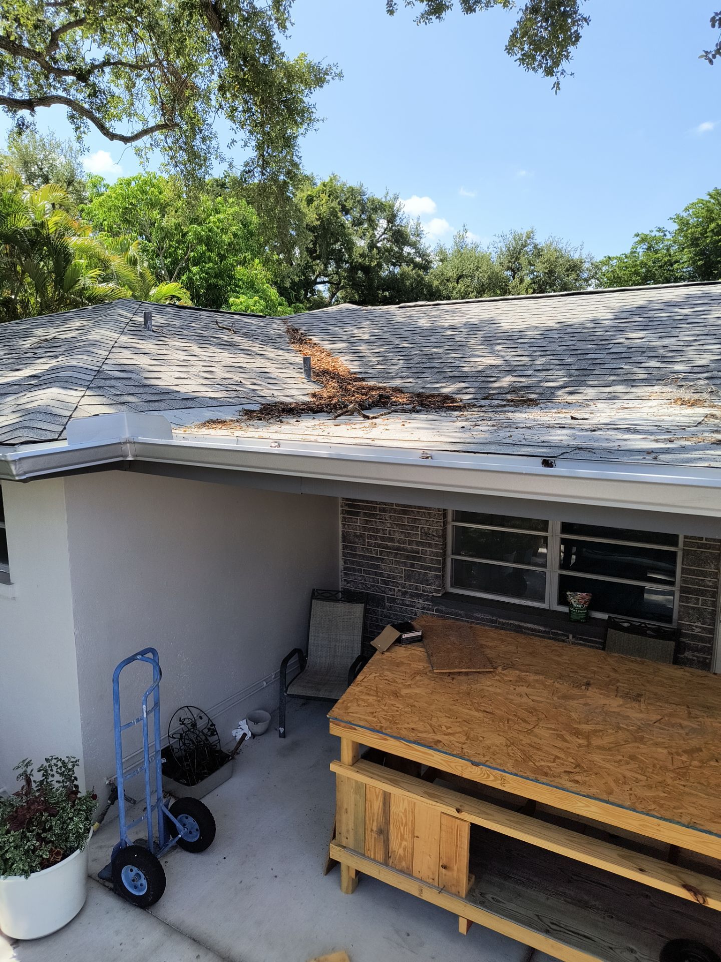 Seamless Galvalume Gutters Installation using Galvanized Gutters in Fort Myers FL by Gutter Professors