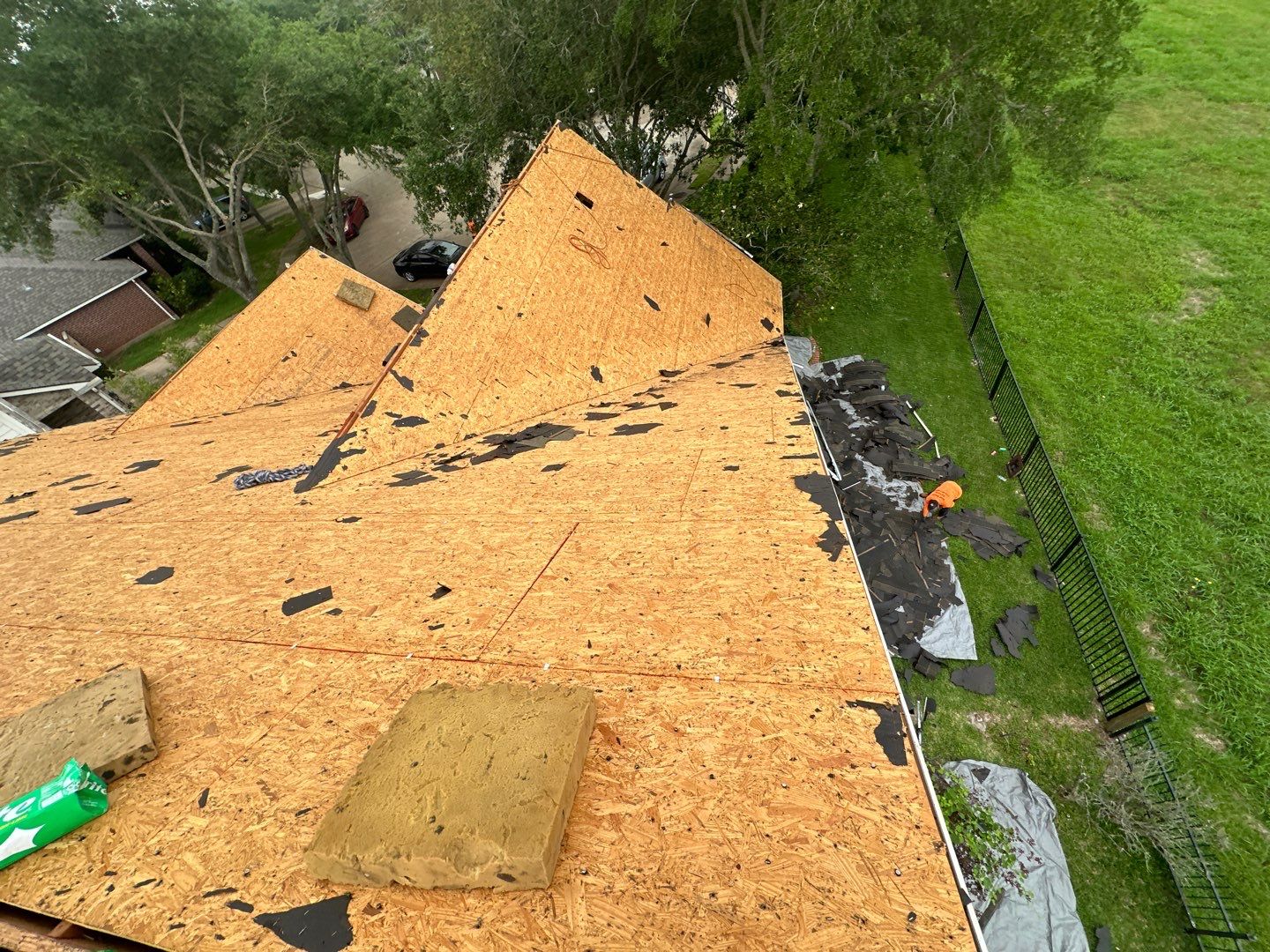 Residential Roofing Installation using Owen's Corning Duration (Lifetime) Shingles by Roof Repair Company