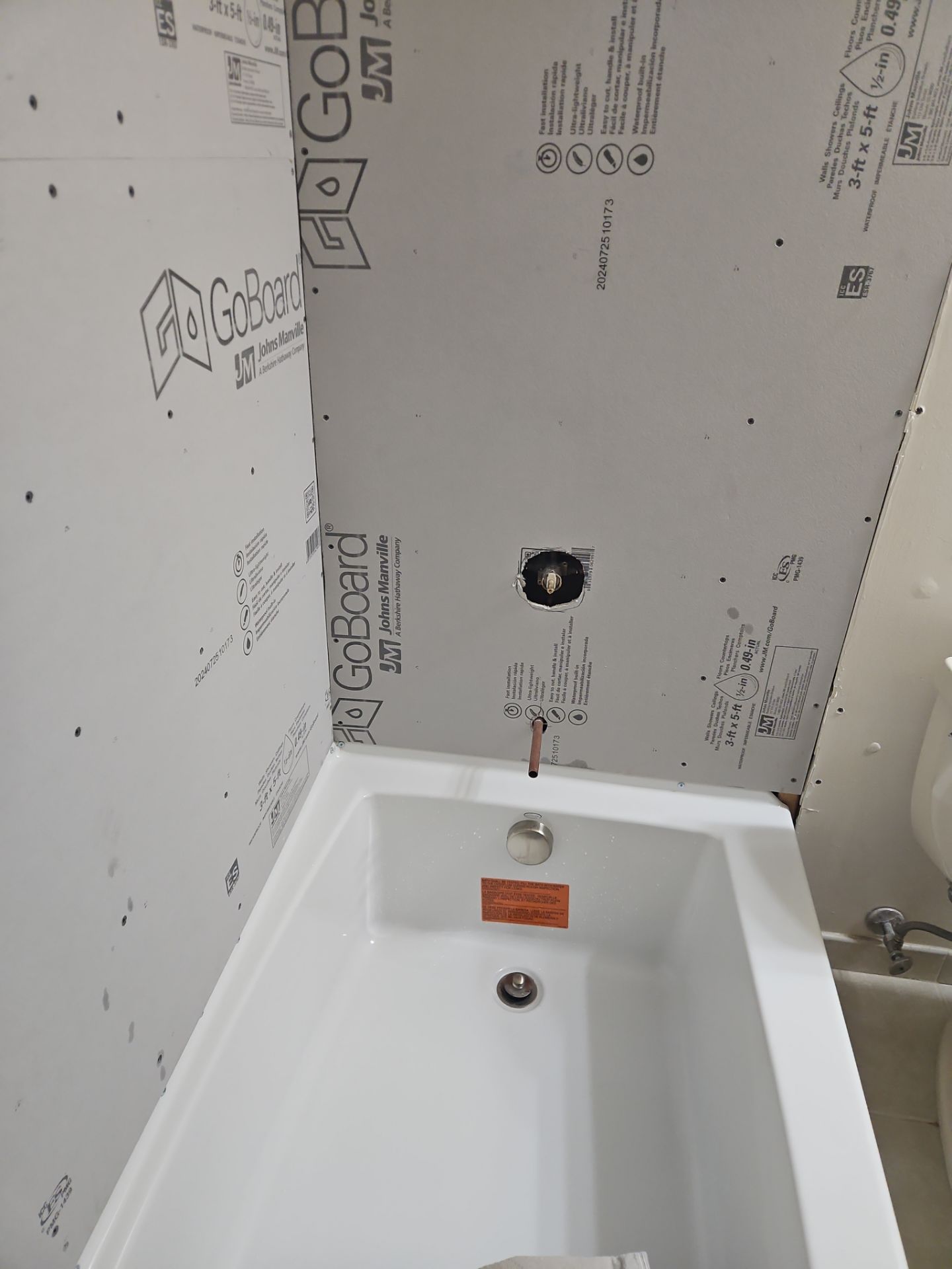 Bathroom remodel  by A R Crowell Plumbing/Finishing Touch Remodeling