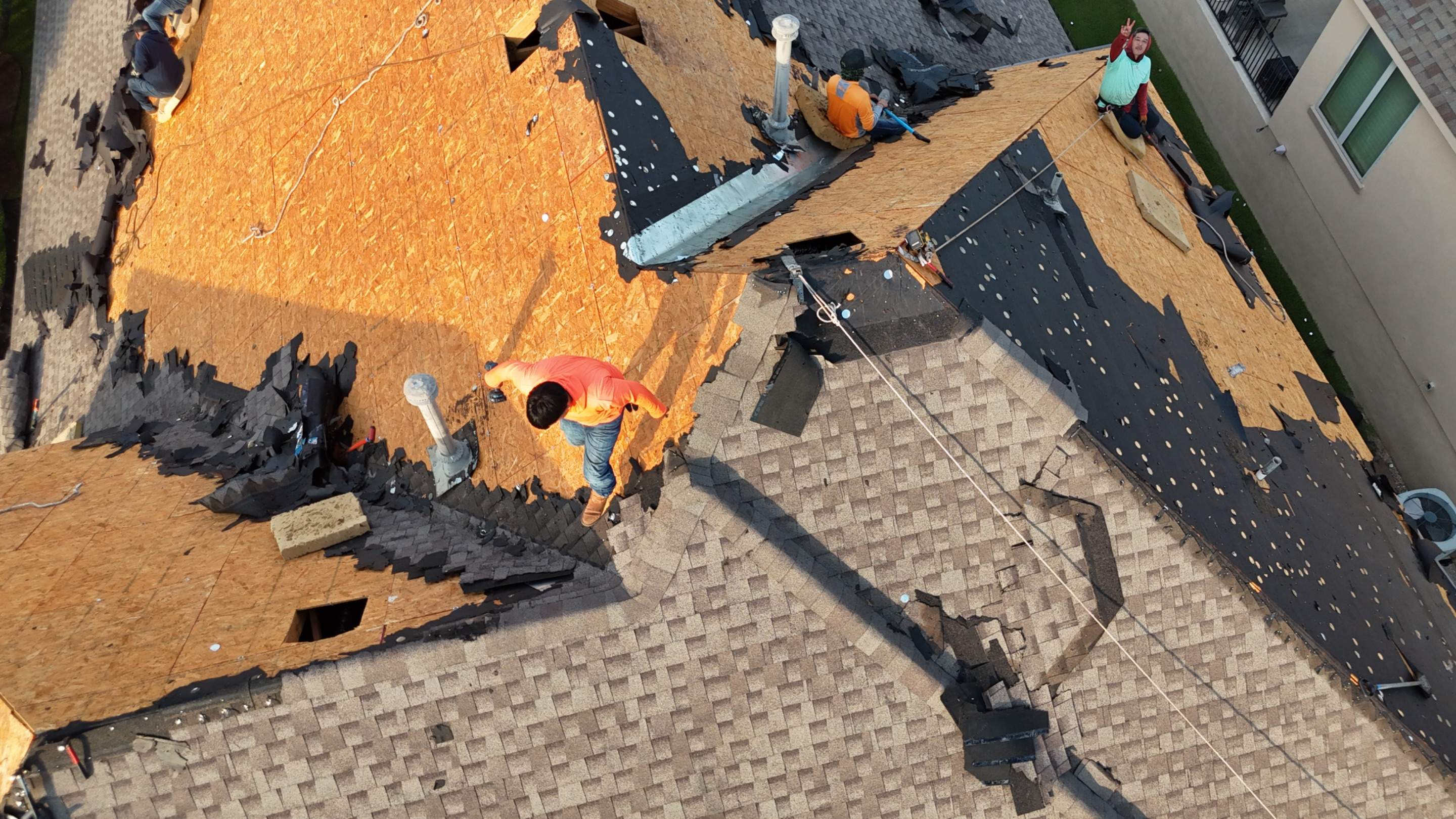 Austin Residential Roof Installation with GAF Shingles and Radiant Barrier by RoofsOnly.com