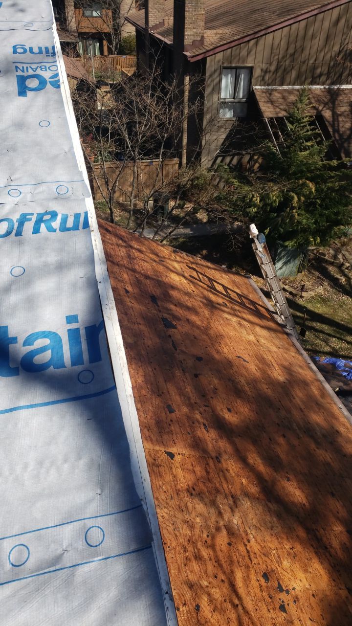 Reston CertainTeed Landmark Resawn Shake New Roof Installation & Siding/Trim Repairs by RM Banning, Inc.