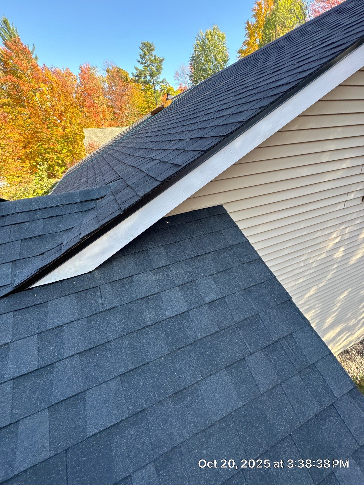 993 West Tyler Road Muskegon, MI 49445 by Veteran Roofing & Exteriors