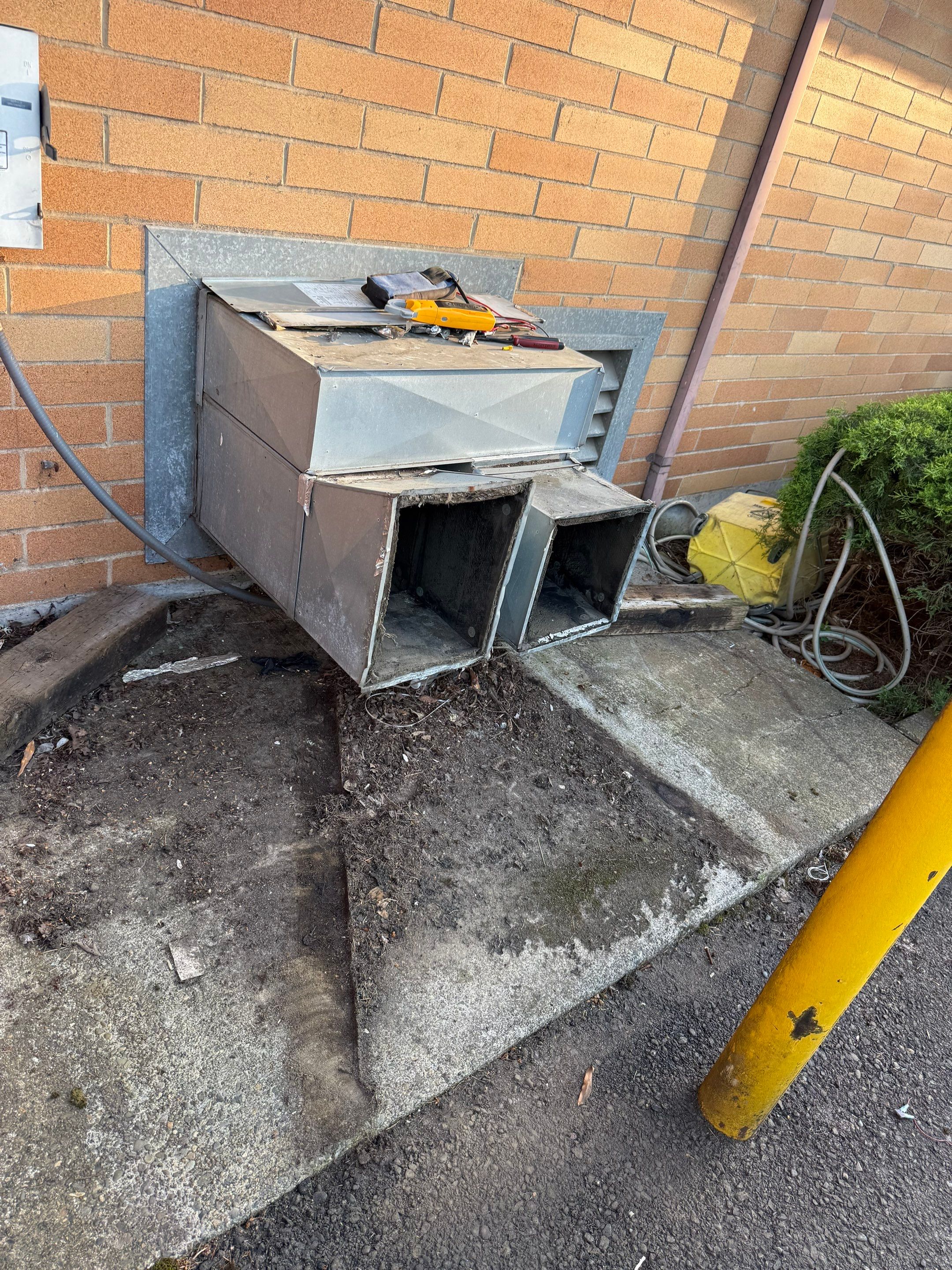 HVAC Replacement using Heat Pump Package Unit by Universal Comfort Heating &Cooling