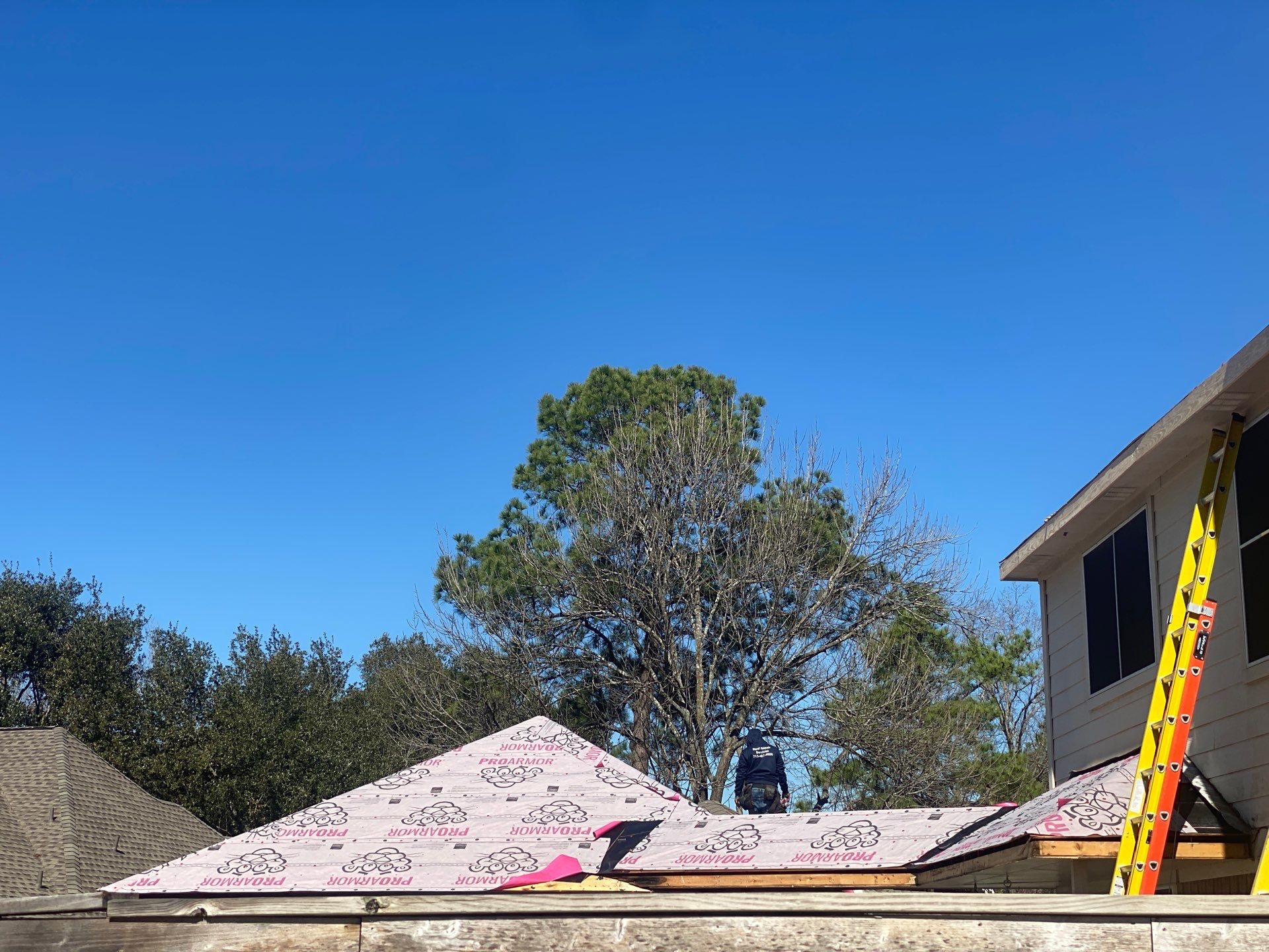 Residential Roofing Installation using Owen's Corning Duration (Lifetime) Shingles by Roof Repair Company