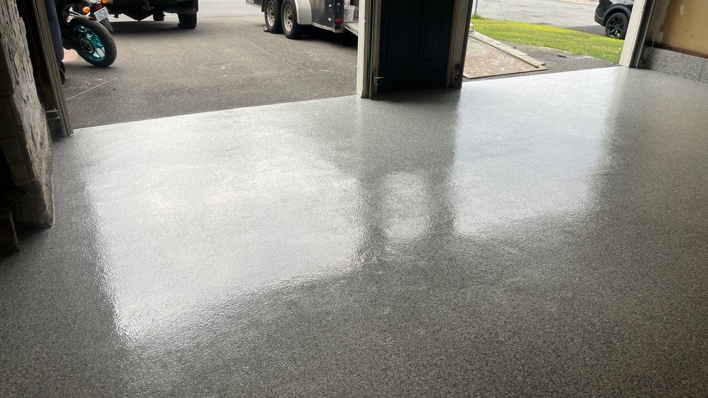 Garage in Nashua, NH 03060 by Symphony Concrete Coatings