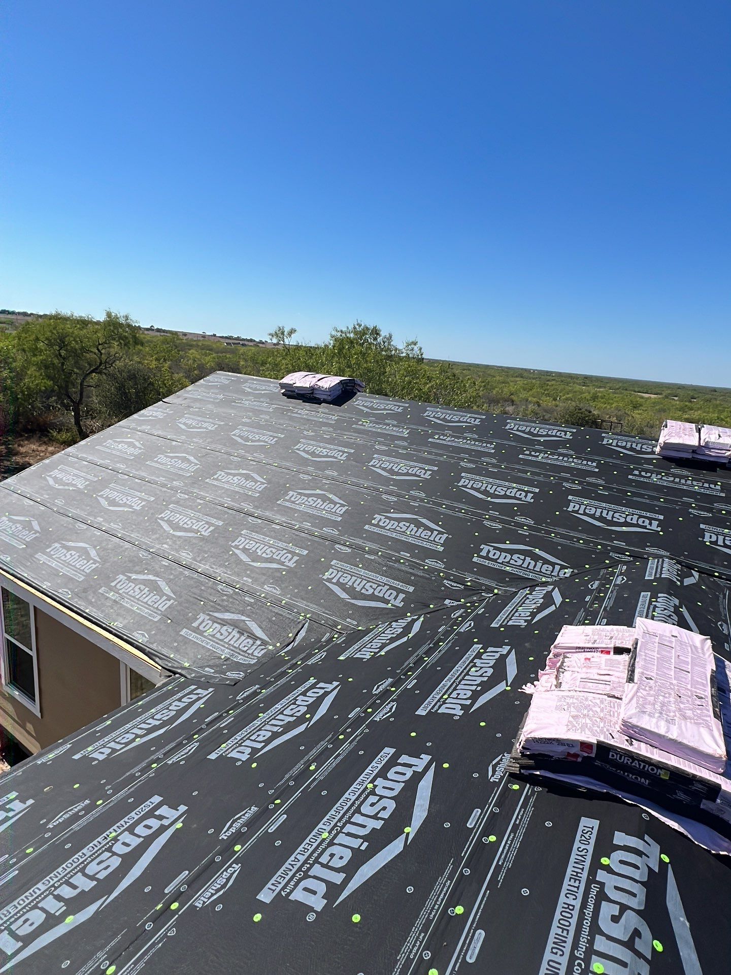 Front Porch Sitt'n by Bayfront Roofing and Construction