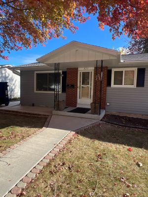 Siding Replacement with Vinyl Siding in Granite Gray