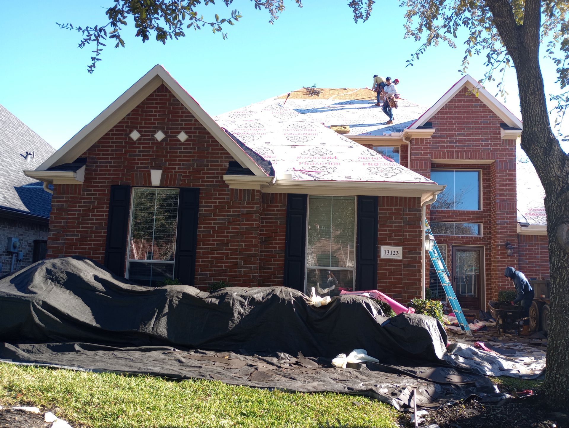Residential Roofing Installation using Owen's Corning Duration (Lifetime) Shingles by Roof Repair Company