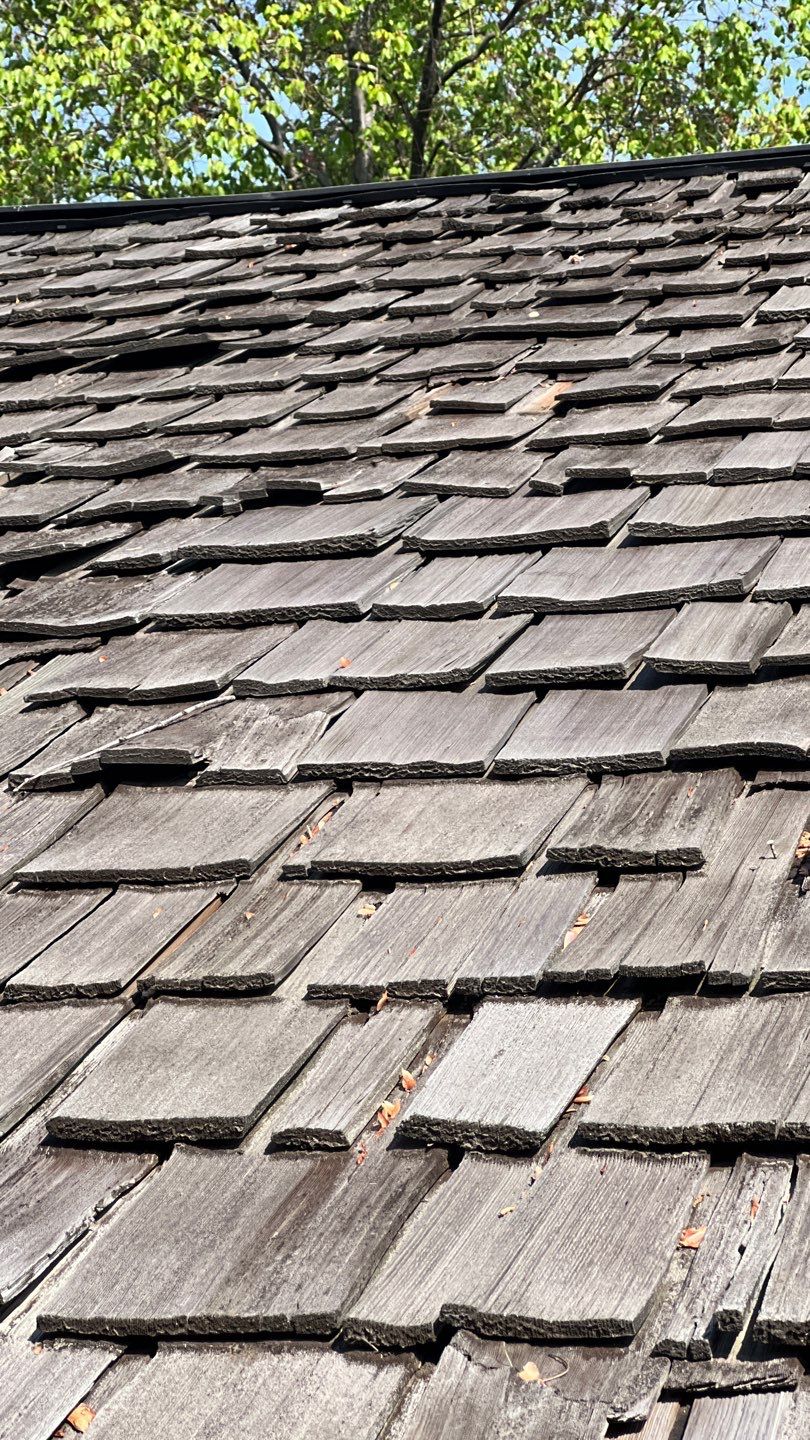 Falls Church - 18" Perfection CCA Shakes in Western Red Cedar by RM Banning, Inc.