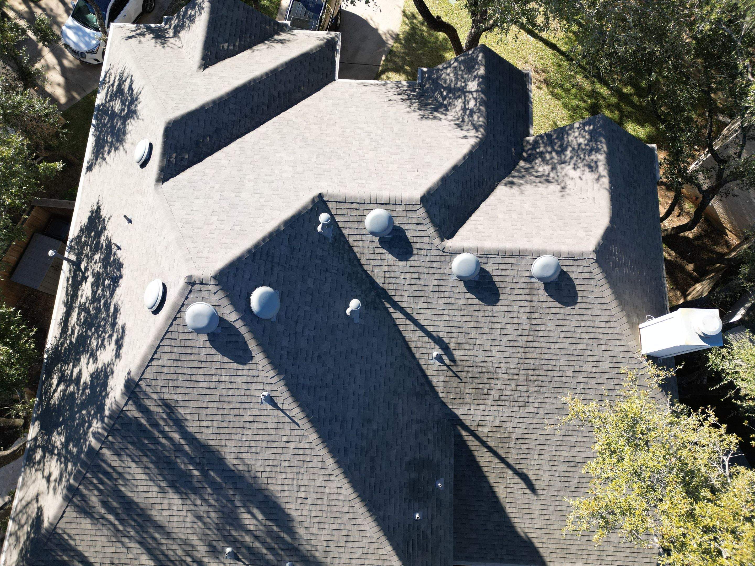 Weathered Wood - Malarkey Highlander by RoofsOnly.com