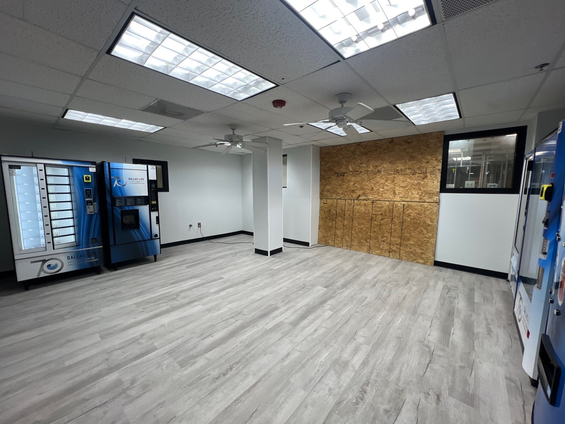 C-Store renovation at Dallas Life by EL-GC LLC 