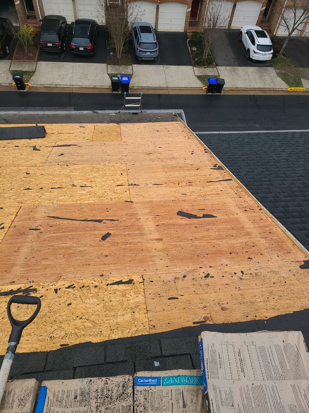 Fairfax: Residential Roof Replacement with CertainTeed Landmark in Charcoal Black by RM Banning, Inc.