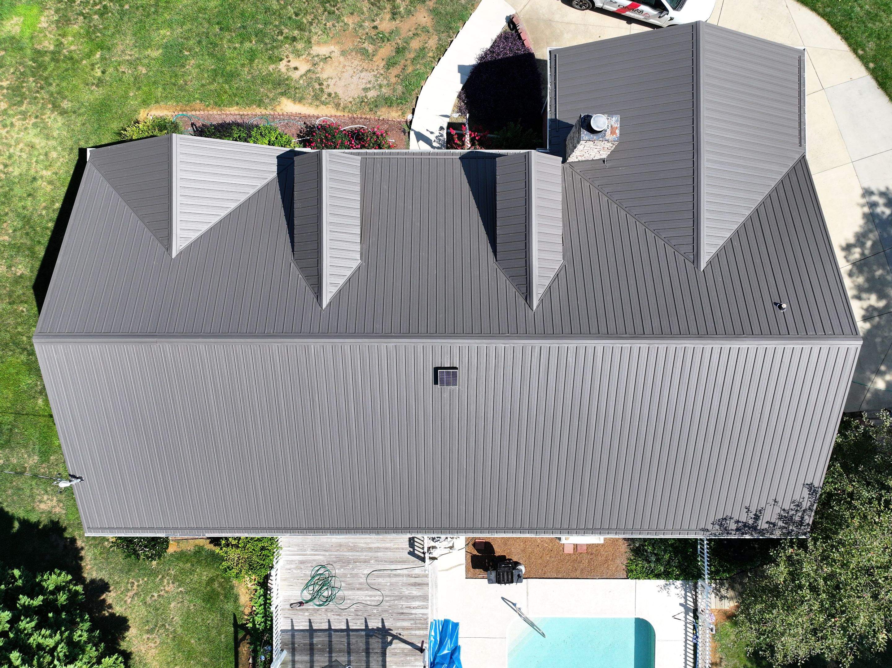 Jara Residence by Omnia Roofing