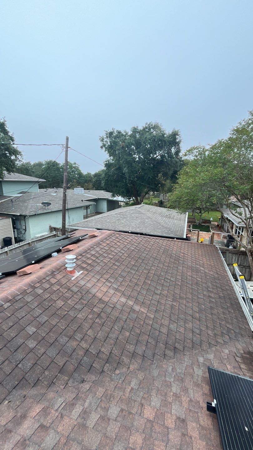 Residential Roofing Installation using Certainteed Landmark Moire Black by Galvan Roofing and Construction