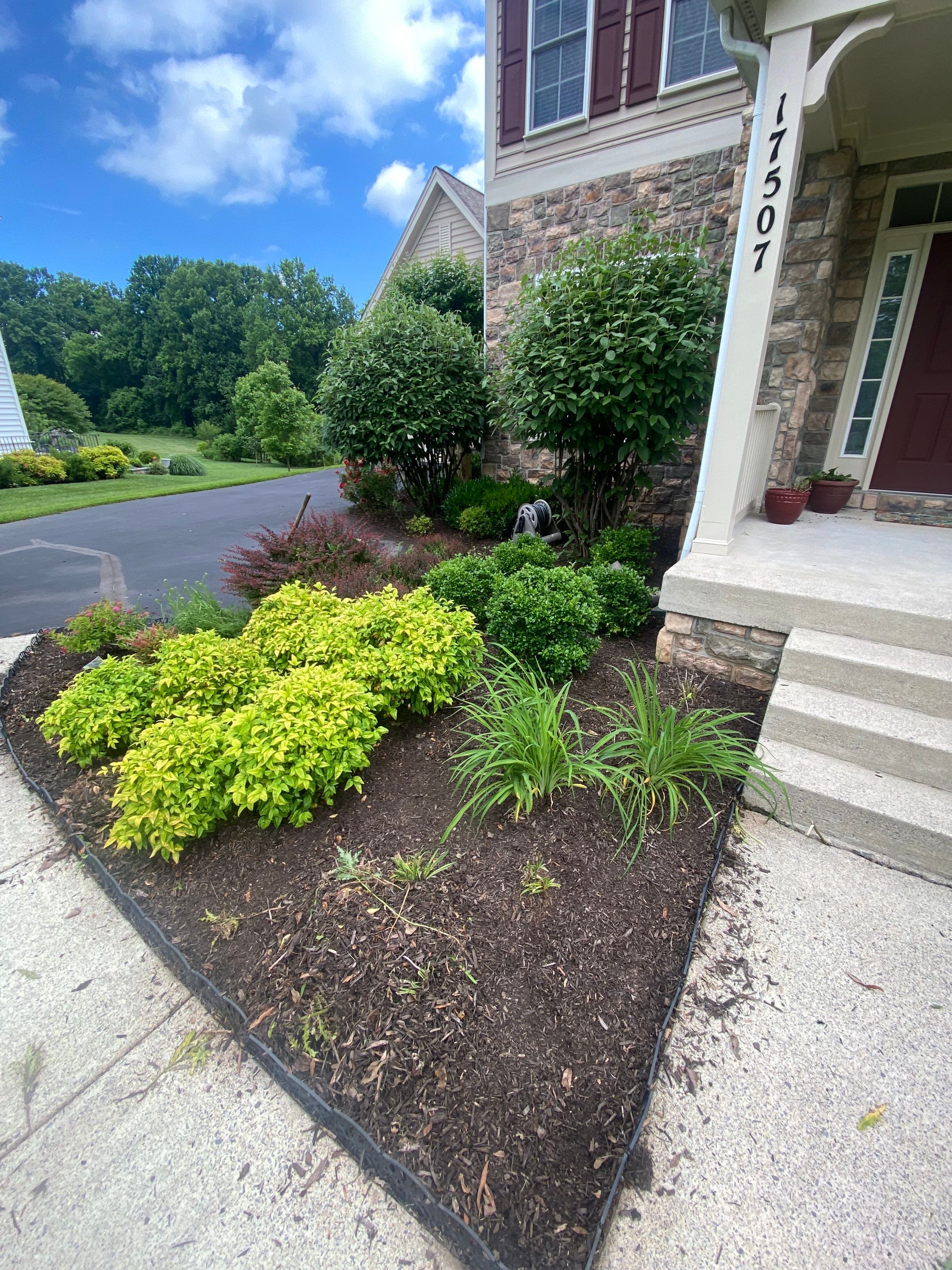 Landscape Cleanup & Mulch  by The Smet Companies, LLC