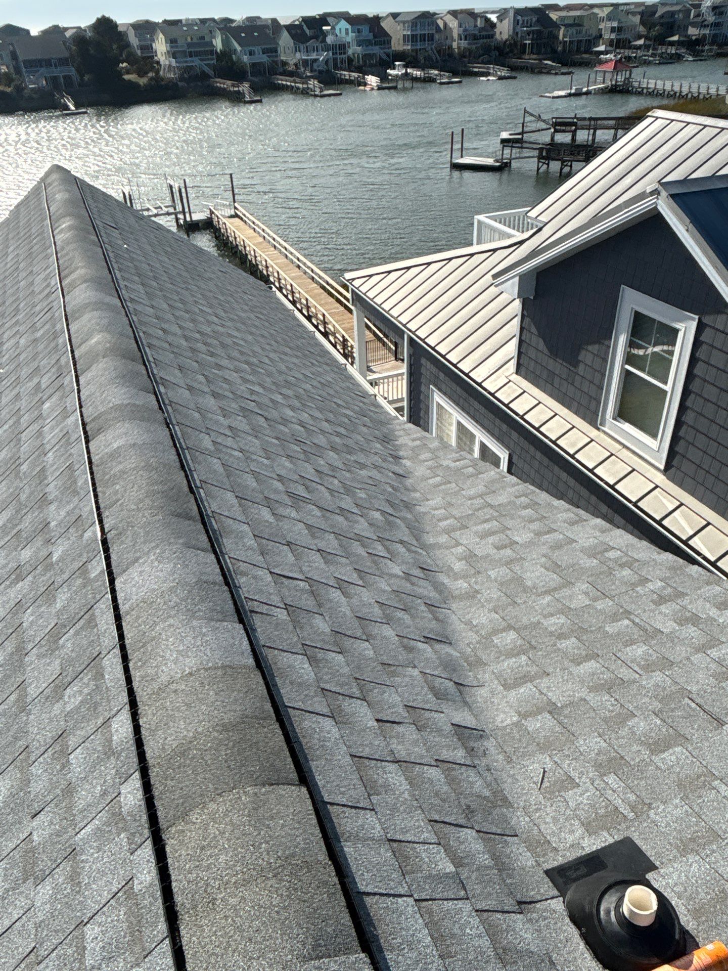GAF HDZ - Fox Hollow Gray by Linta Roofing