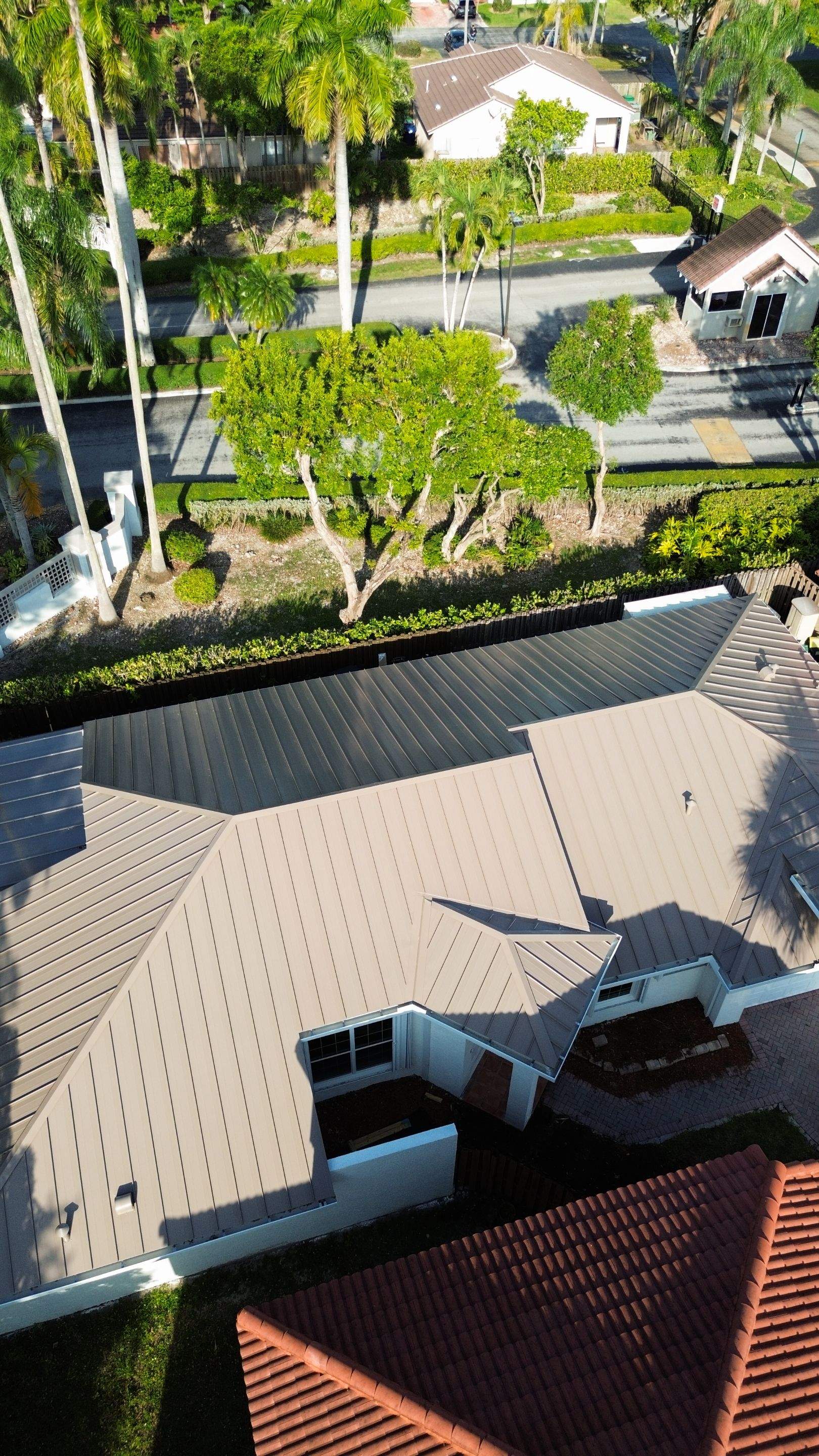 Metal Roof - Galvalume - Sandstone by Istueta Roofing