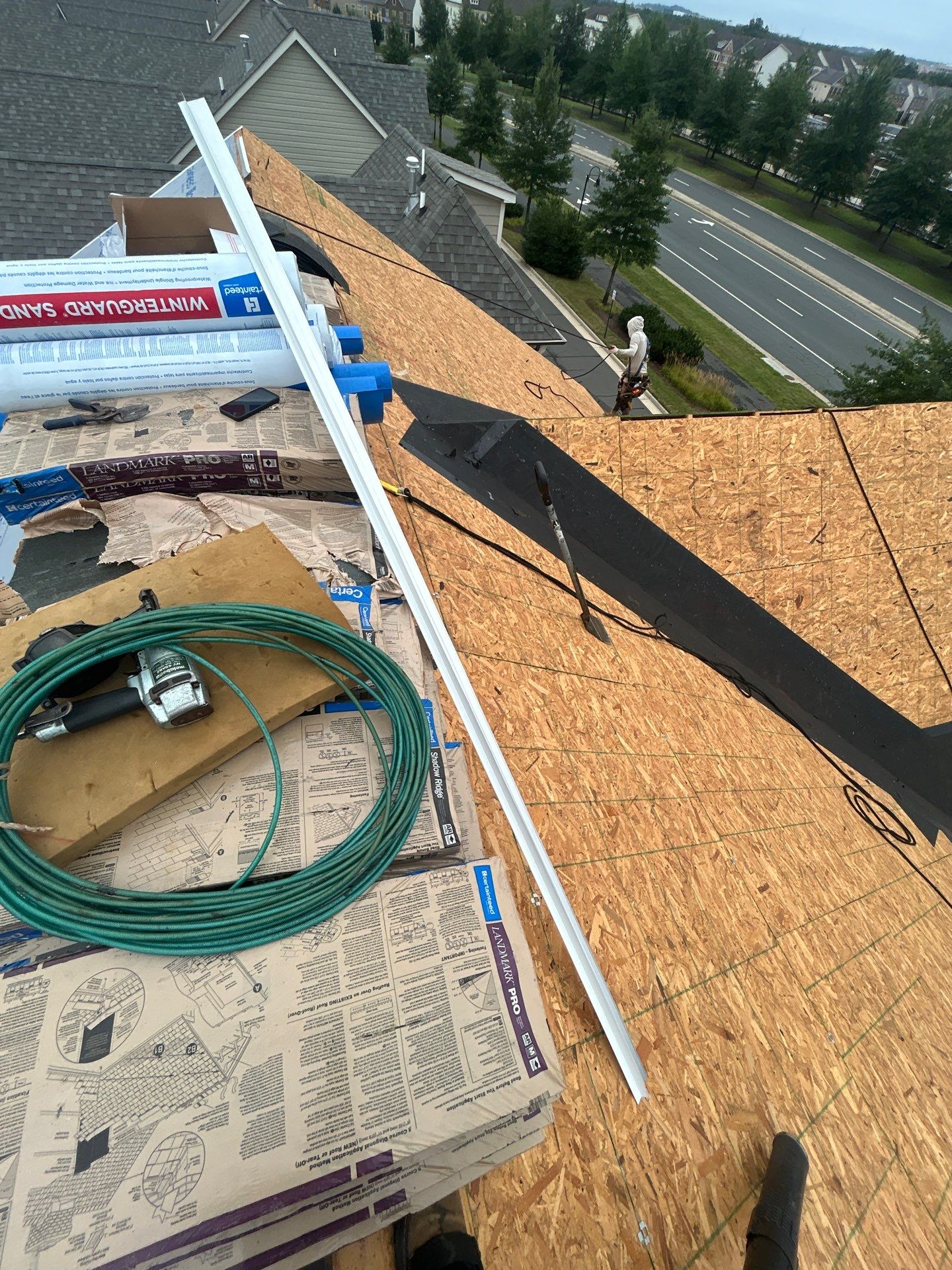 Ashburn: Residential Roof Replacement  with CertainTeed Landmark Pro in Max Def Georgetown Gray by RM Banning, Inc.