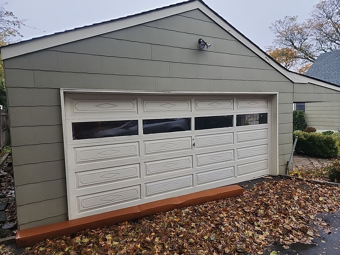 "Levittown Beauty Unveiled: A Siding Transformation Story" by Nisi Home Improvement