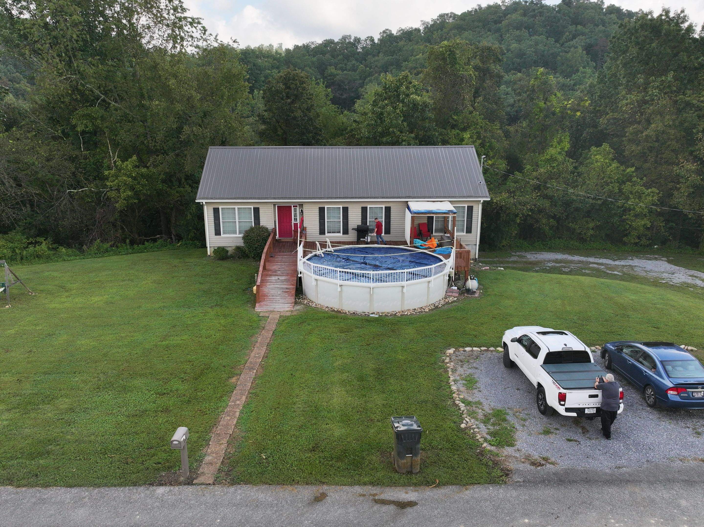 Collins Residence by Omnia Roofing