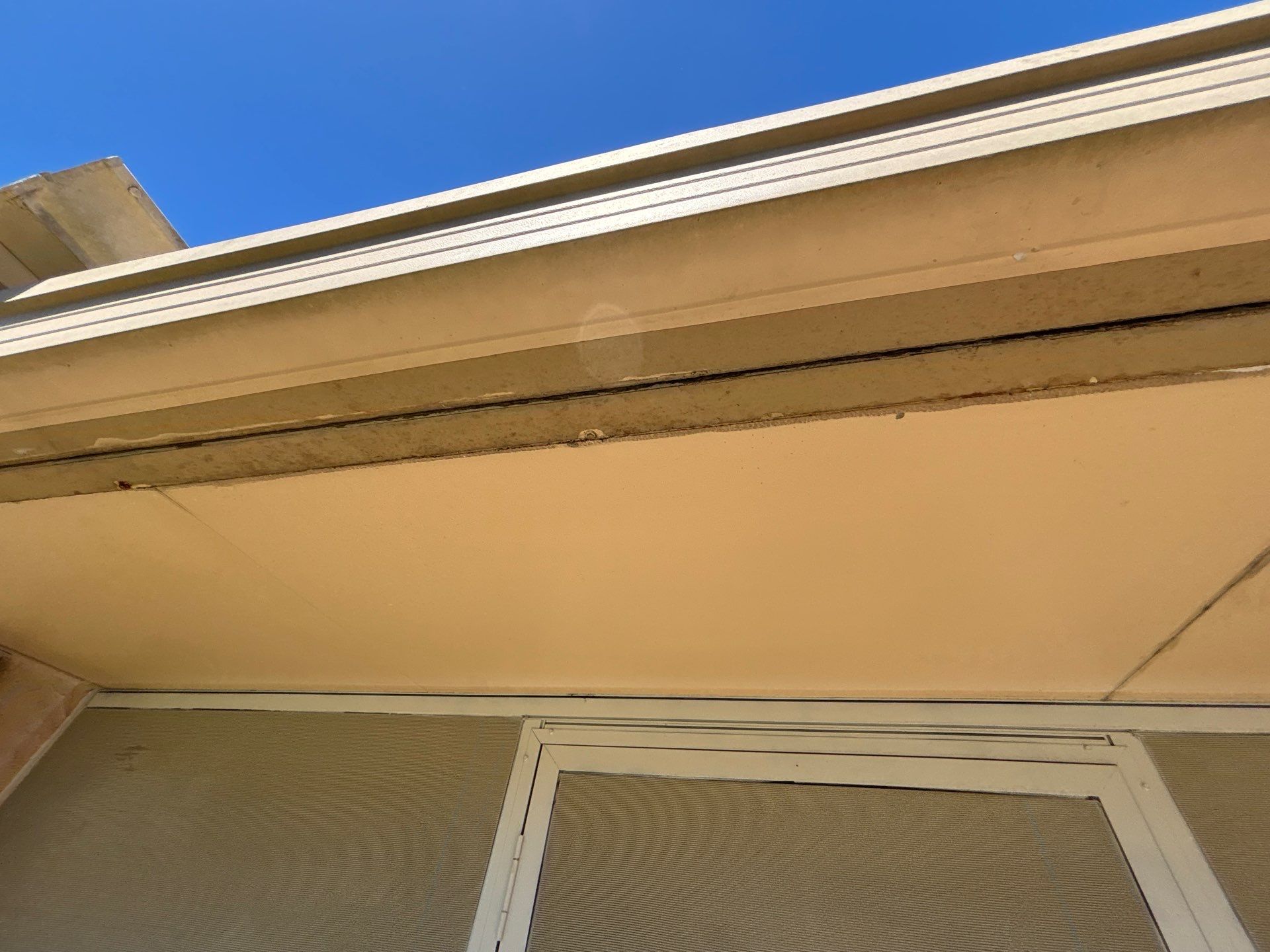 White Vinyl Gutters Installation in Sarasota FL by Gutter Professors