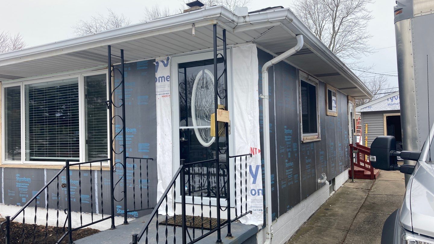 Exterior Siding and Window Replacement by Ivy Lea Construction