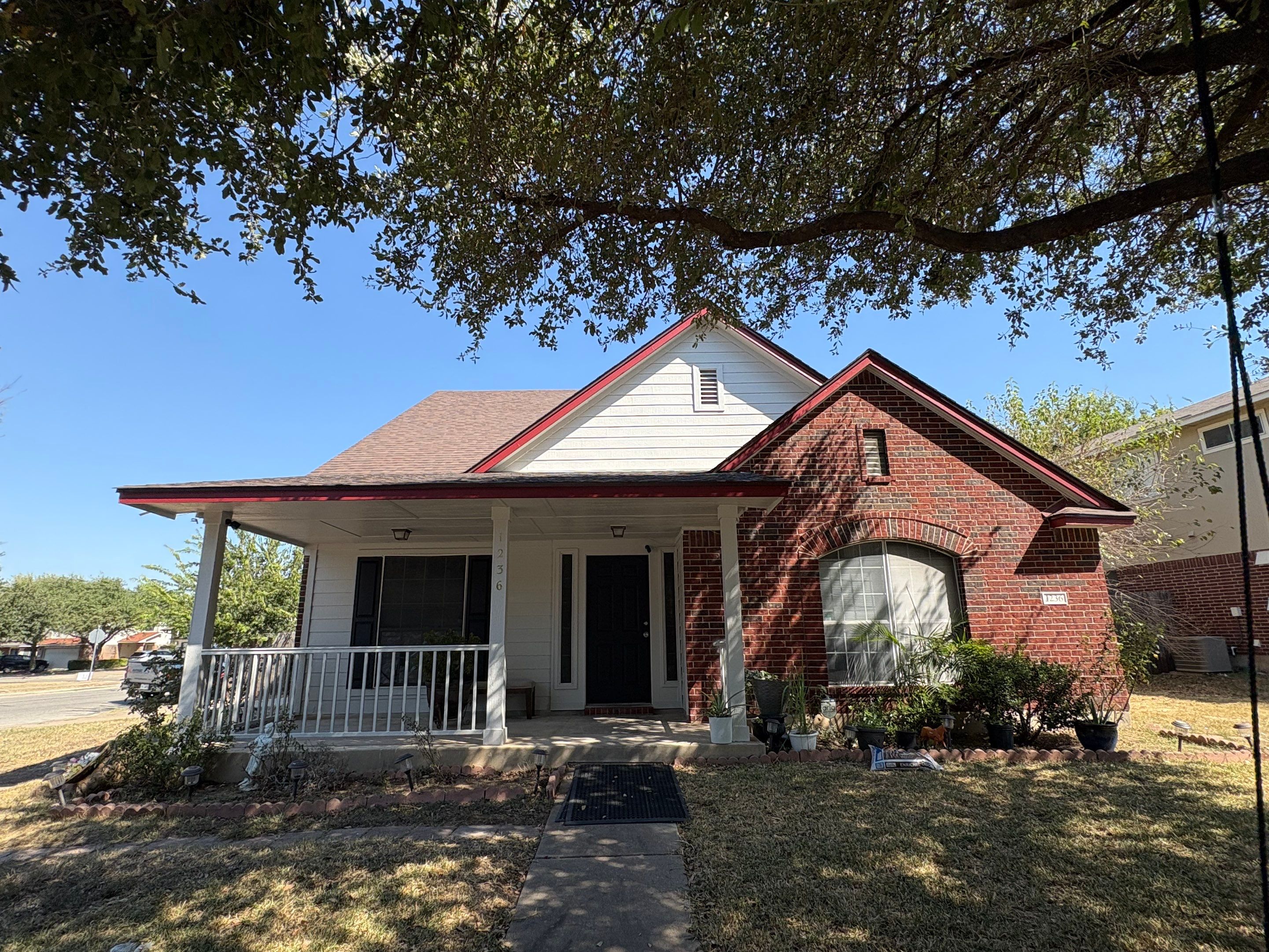 Residential Roof Replacement – Owens Corning Oakridge Brownwood in Pflugerville, TX by Kstylez Roofing & Construction