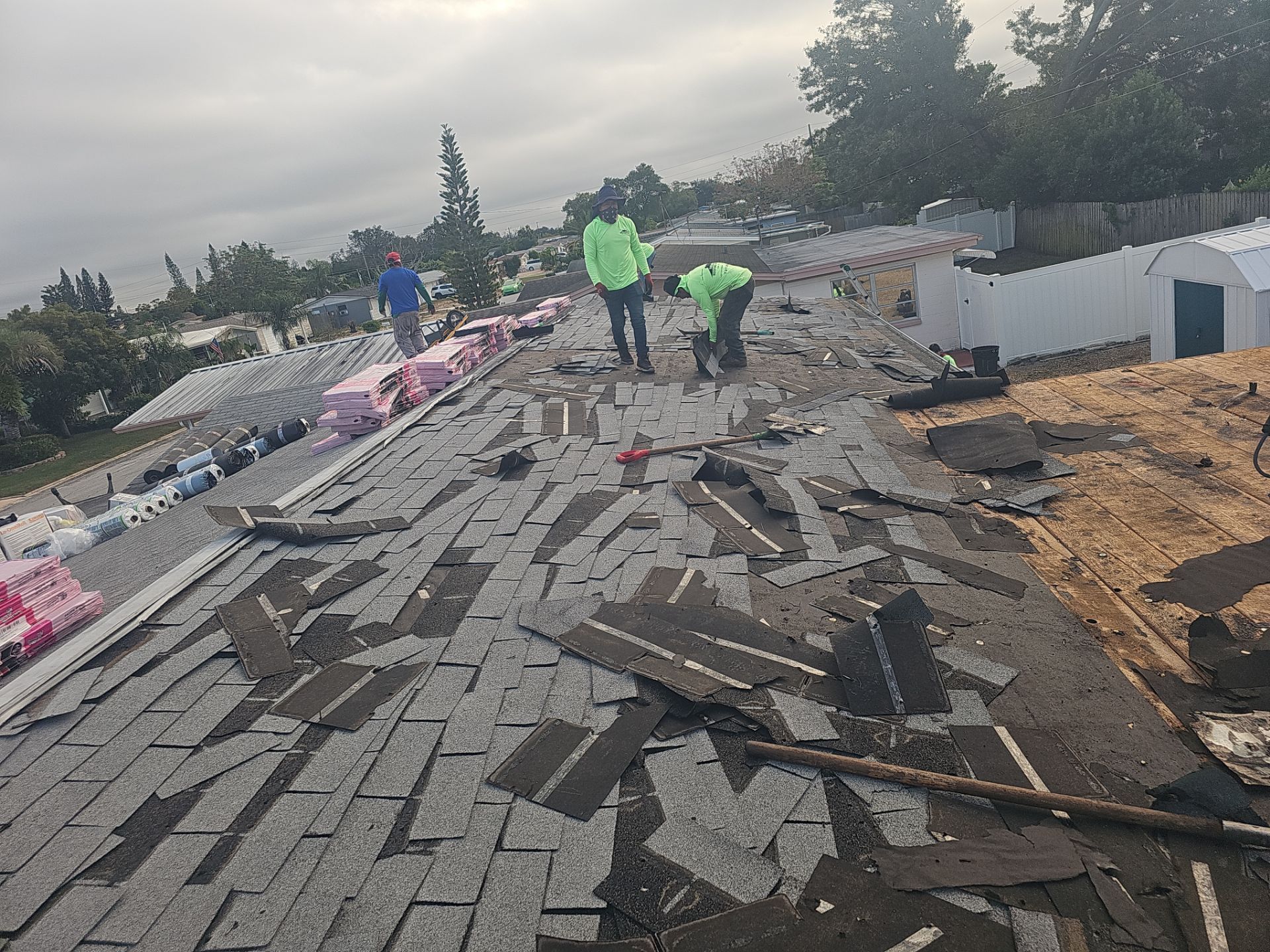 Project in Holiday 34690 by Mitchell Roofing Company LLC 