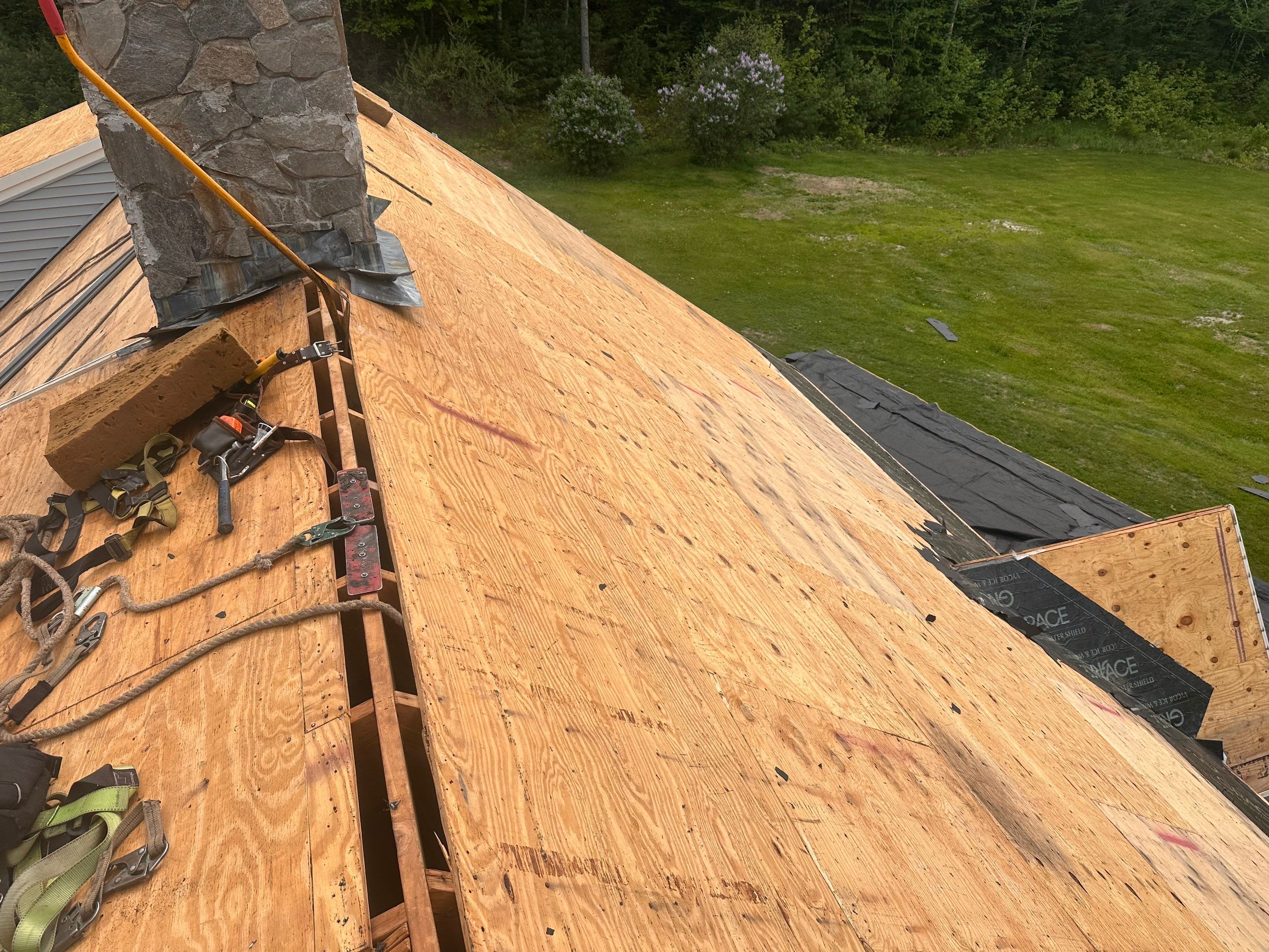 Owens Corning Asphalt Roof Replacement in Deerfield, NH by Tall pine roofing