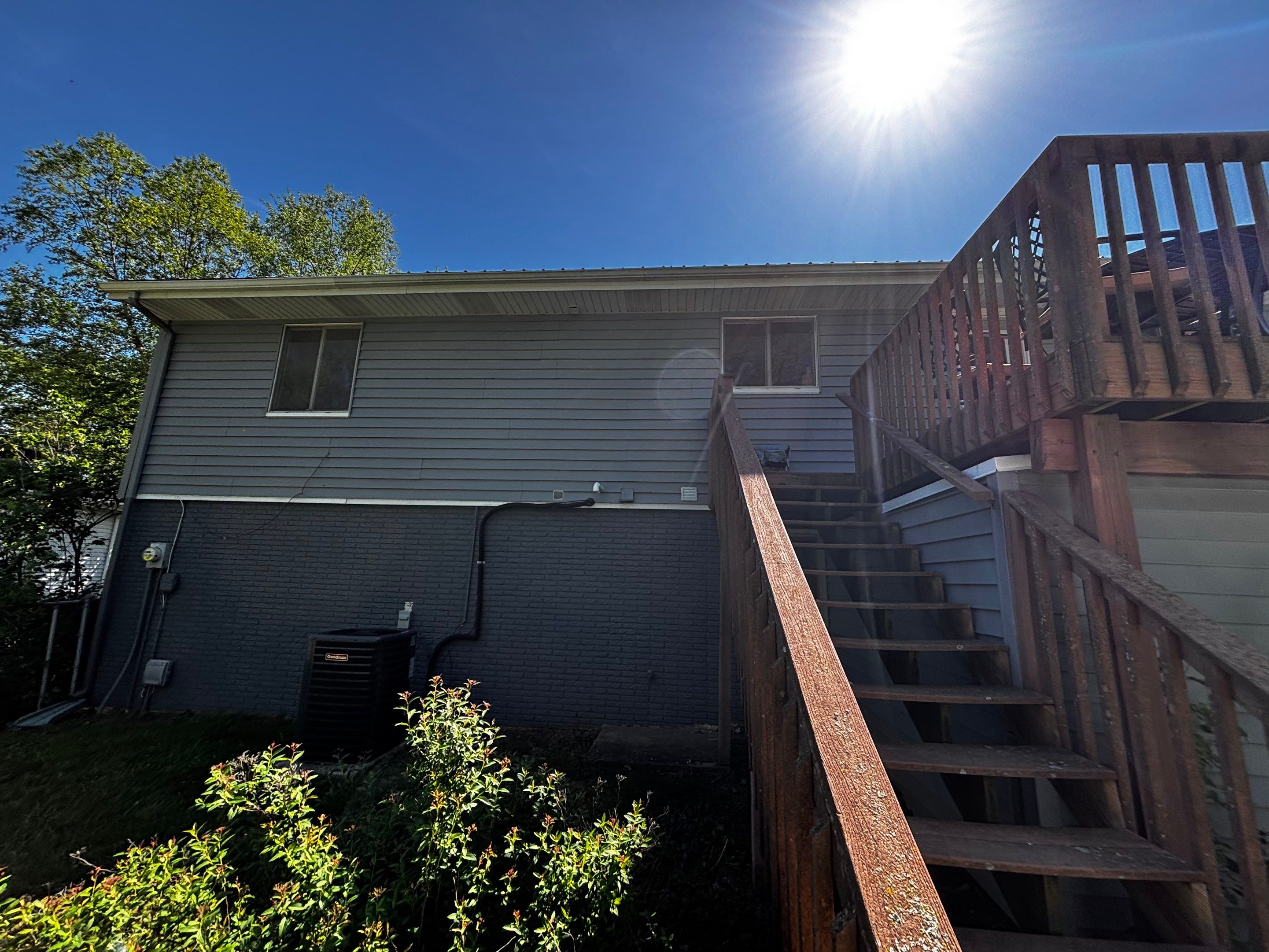 Exterior Siding, Caulking & Gutter Repair – Belleville, IL by Legendary Services Company LLC.