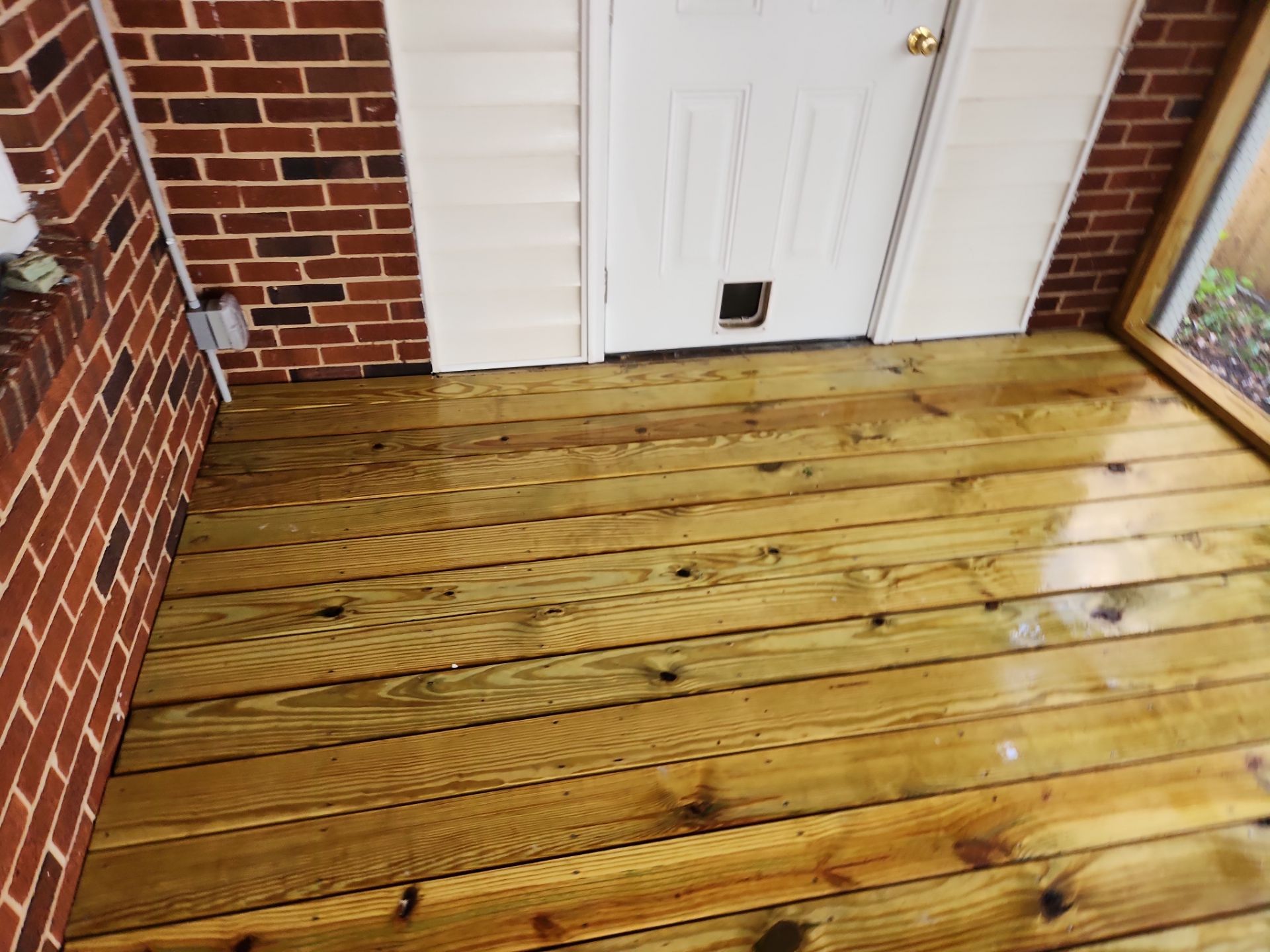 Deck using Wood Sealant by DuraSeal