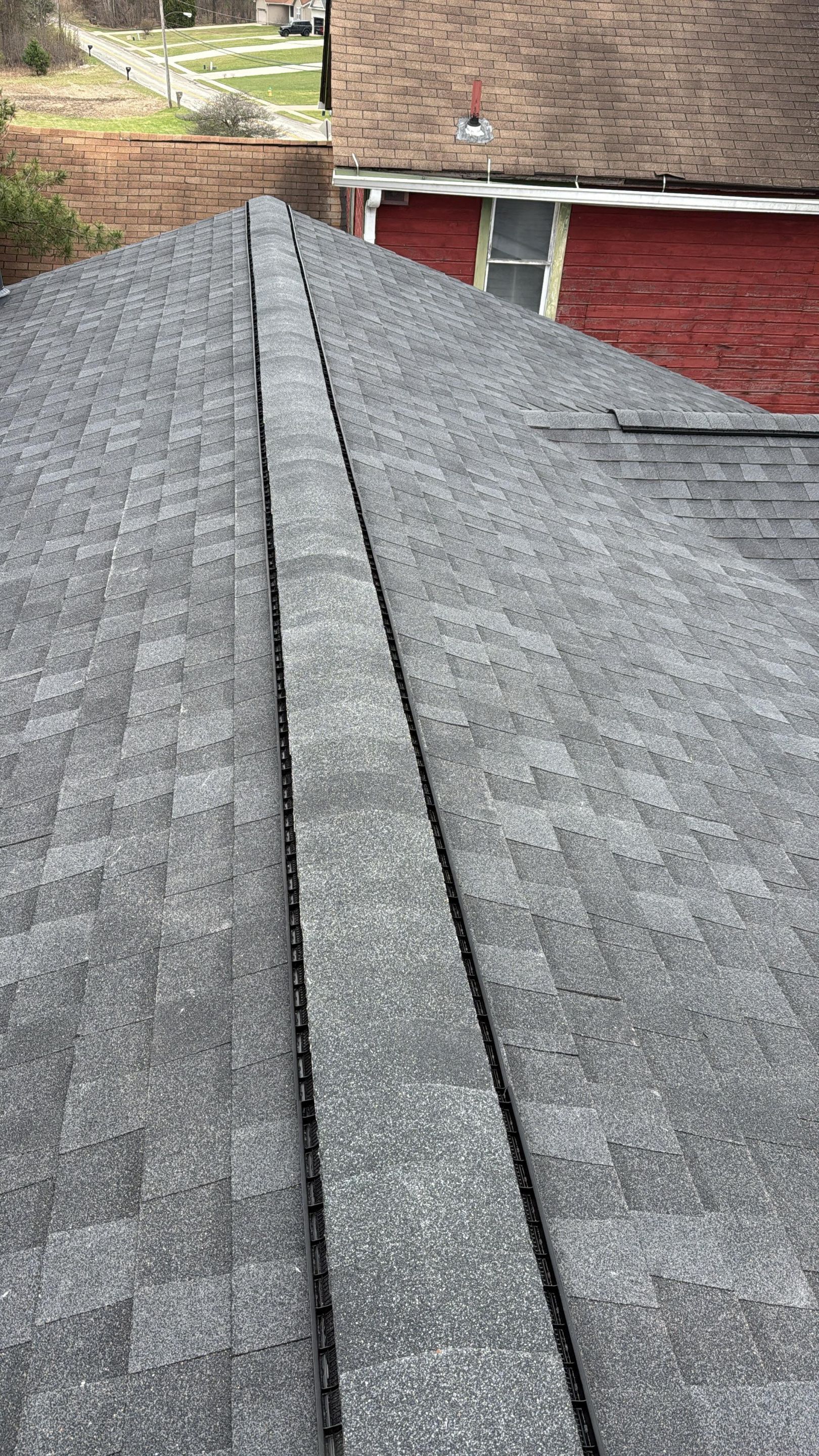 Atlas Pinnacle, Black Shadow, Drip Edge, Color, White by Eagle Eye Roofing