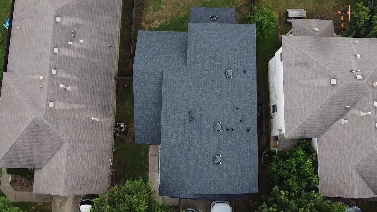 Onyx Black - Owens Corning TruDefinition Duration by RoofsOnly.com