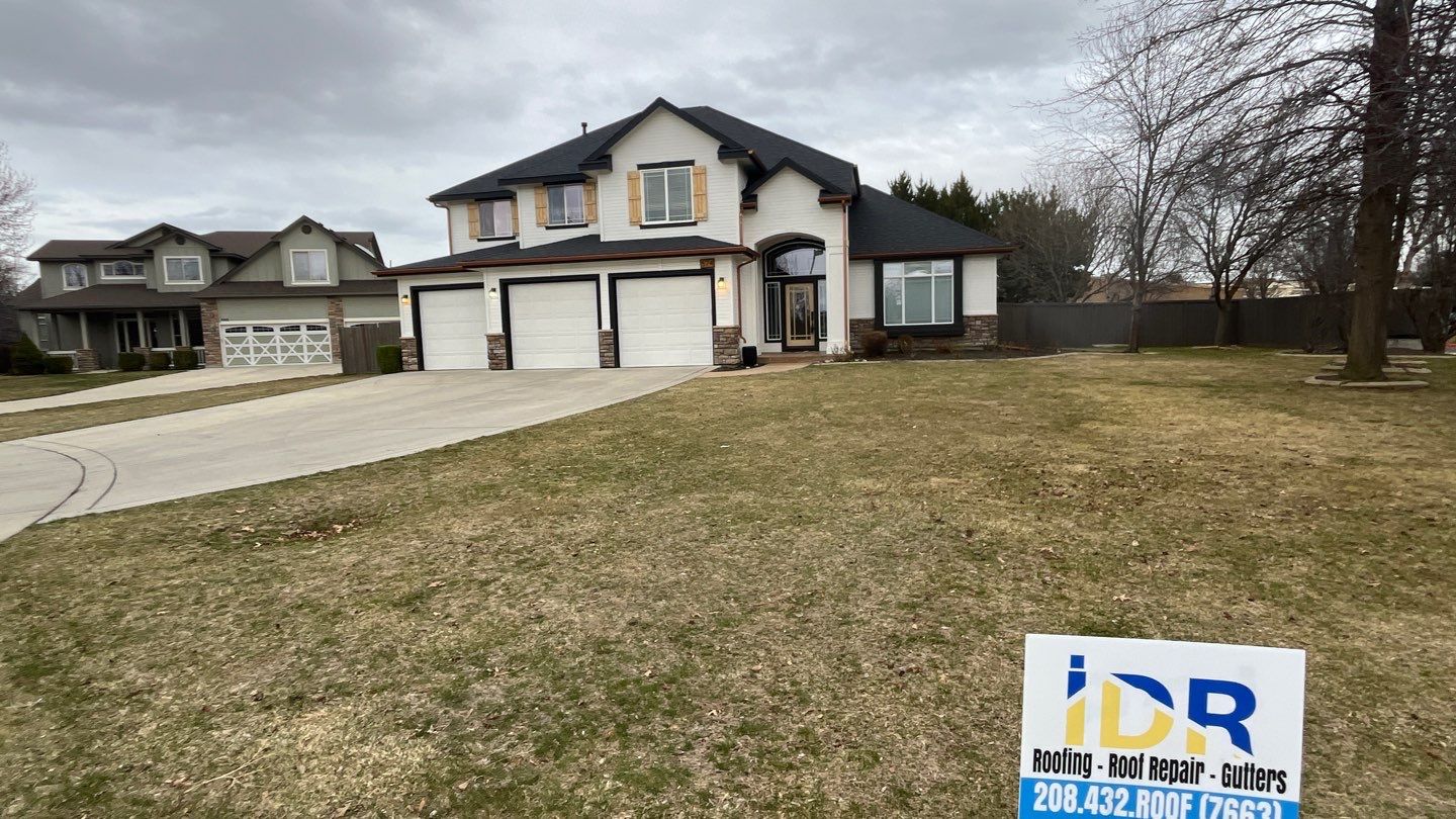 Lexington Hills Roof Upgrade – Oakridge Onyx Black Shingles in Eagle, ID by ID Roofing LLC