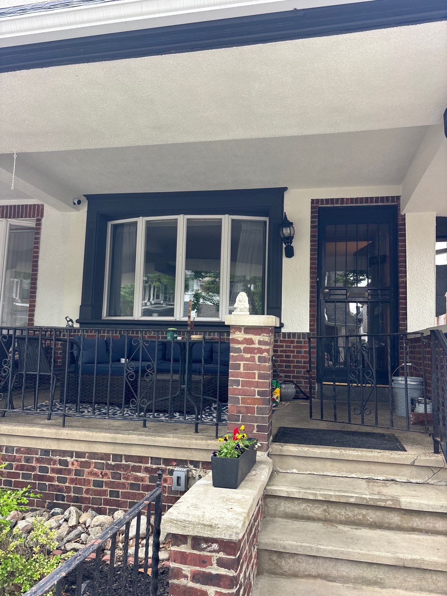Warm Stucco, Bold Contrast, and a Full Exterior Refresh in South Philly ✨ by Groovy Hues