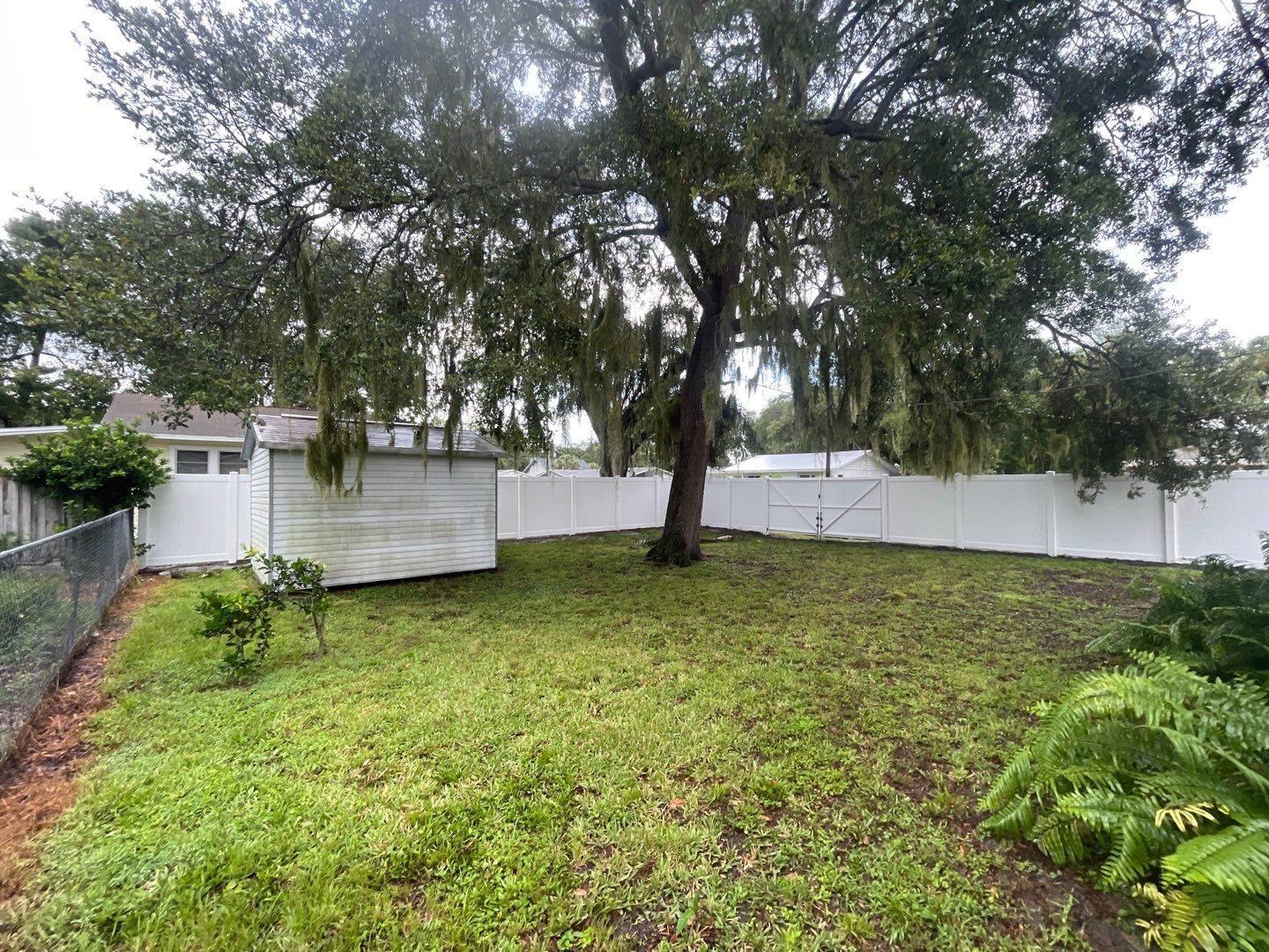Palmetto, FL 6ft. Tall White Vinyl Privacy Fence  by Asap fence and gates, LLC