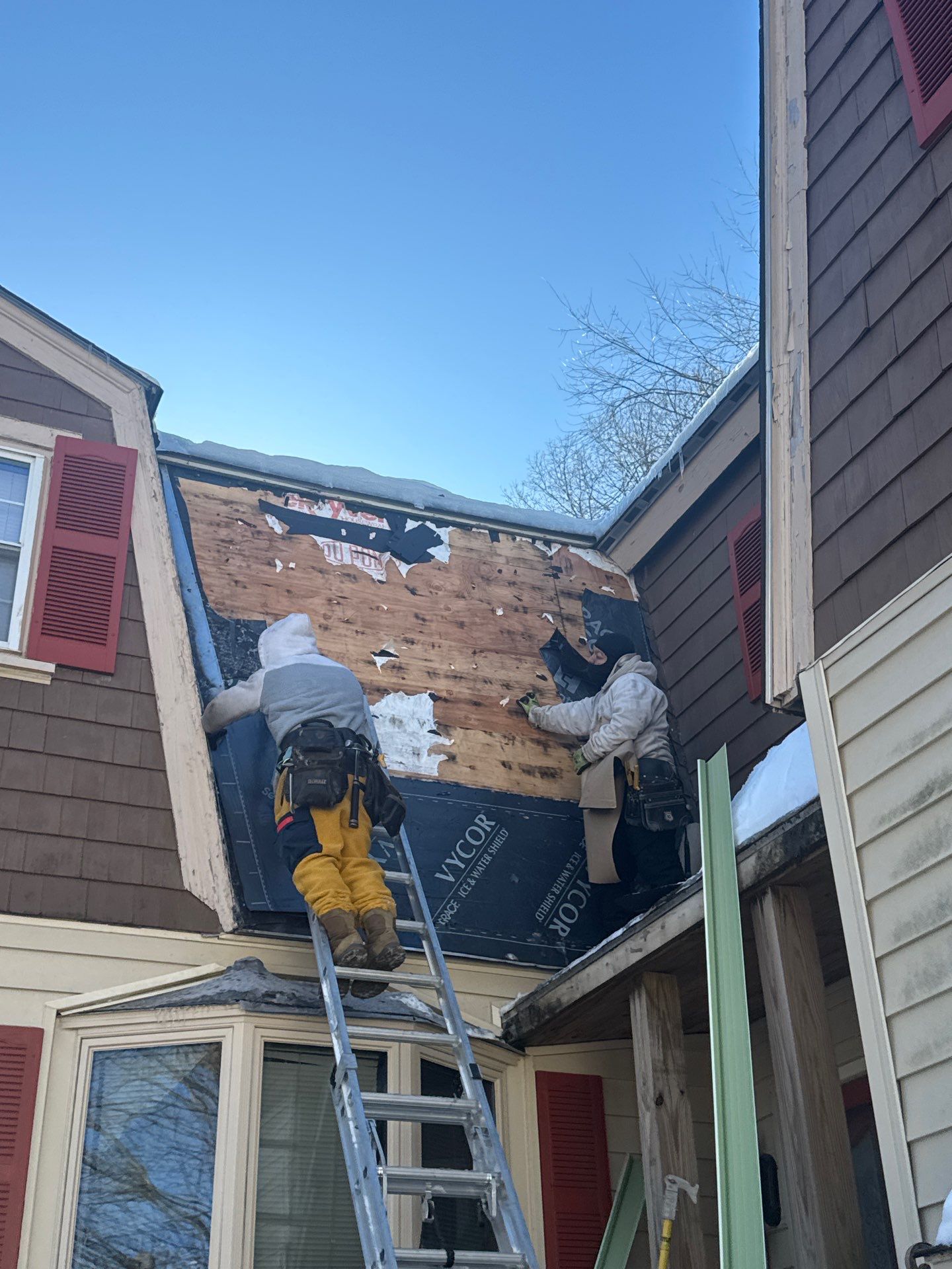 Ice Dam Removal in Haverhill, MA by Mighty Dog Roofing of Greater Middlesex County