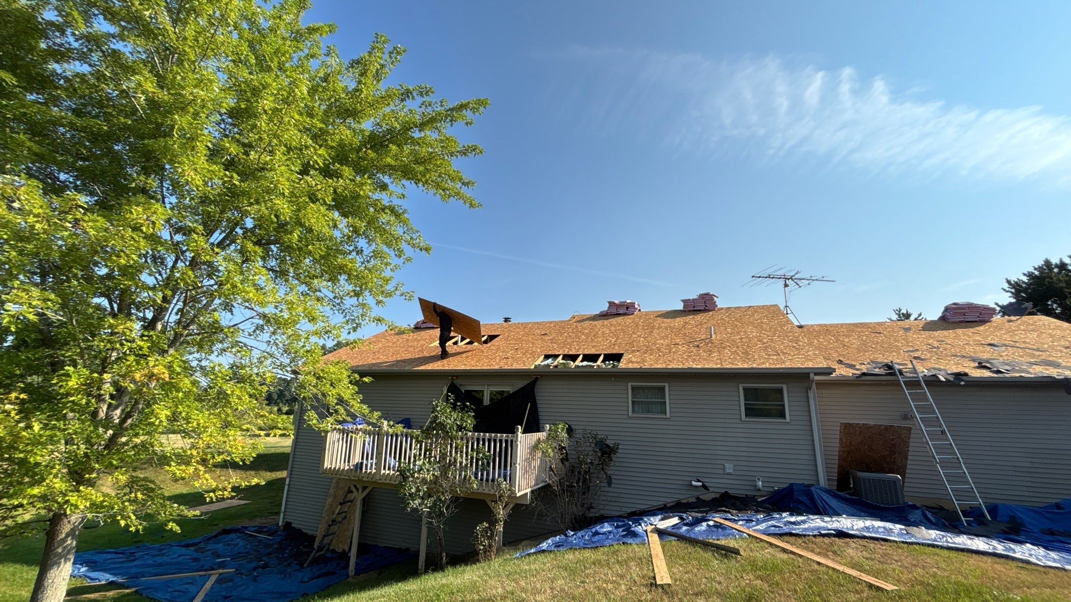Roof Replacement using Owens Corning Tru Definitions by 180 Contractors