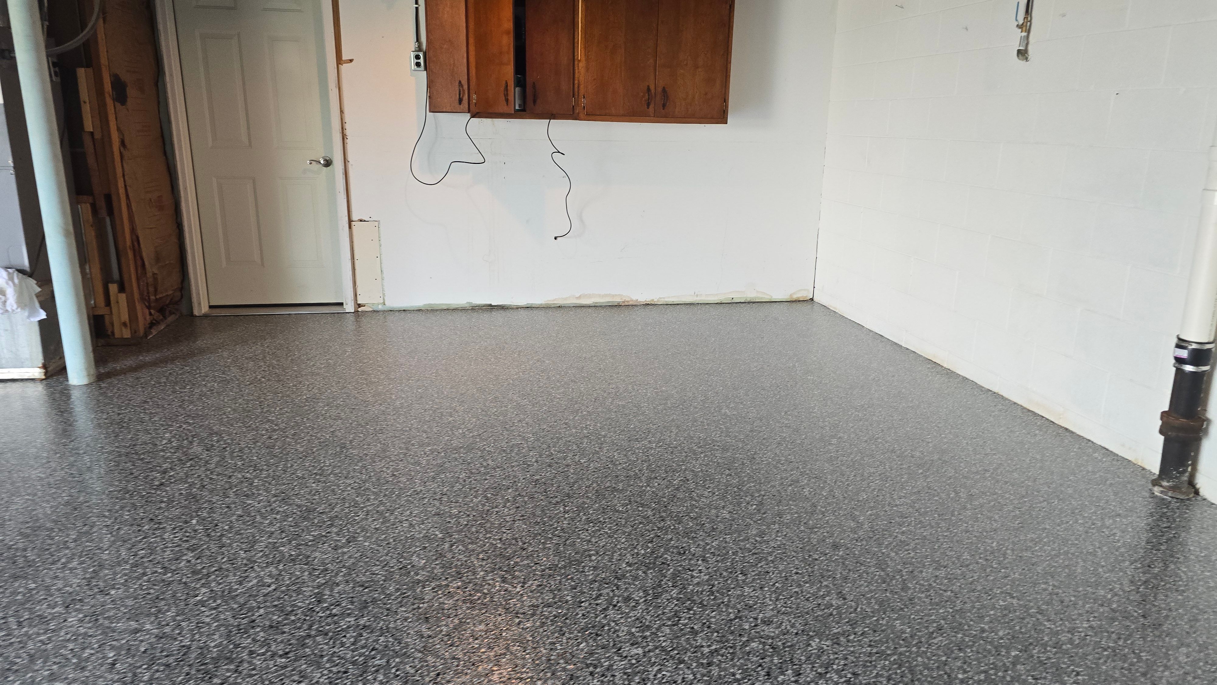 Garage & Patio Using Wombat & Mushroom by Elite Floor Solutions