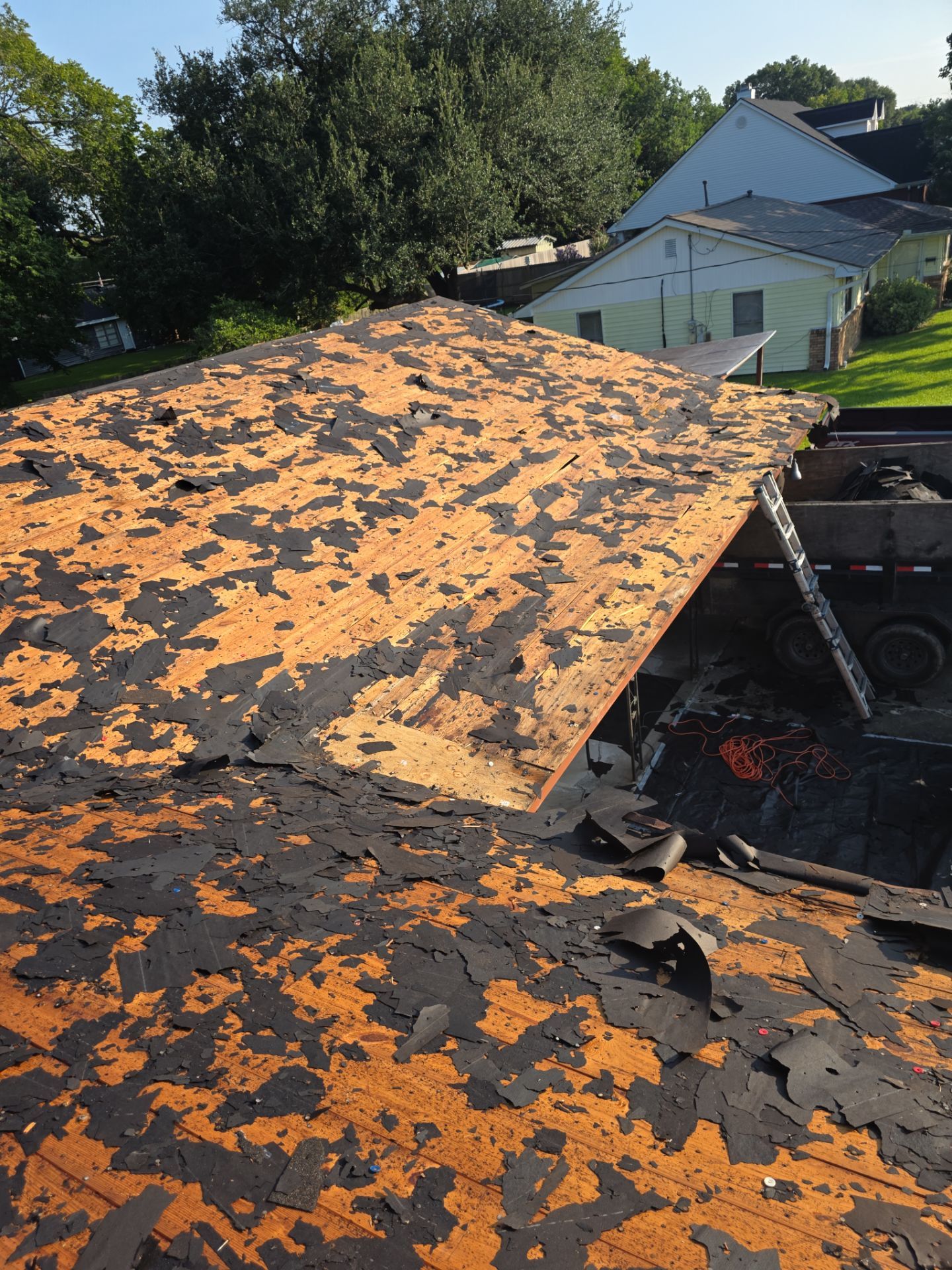 Project in Nederland by SETX Roofing Pros 