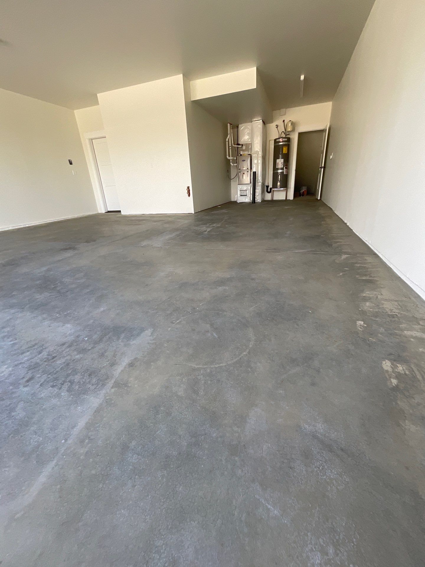 Limestone Hybrid Polyaspartic Garage Floor Coating in Coeur D’Alene by Croc Coatings, LLC