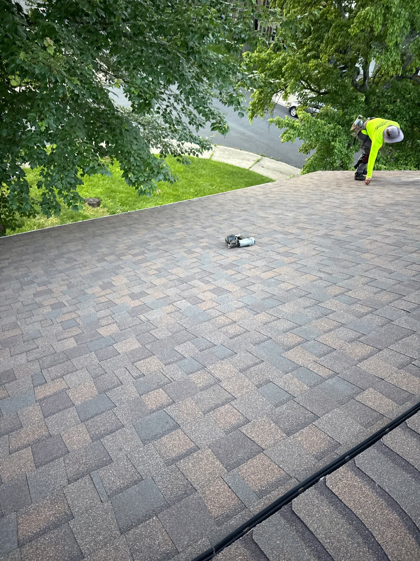 West Springfield: Residential Roof Replacement with CertainTeed Landmark in Heather Blend by RM Banning, Inc.