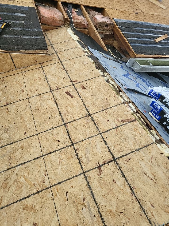 ATLAS PINNACLE HP W/SCOTCHGARD COLOR: WEATHERED WOOD by Eagle Eye Roofing