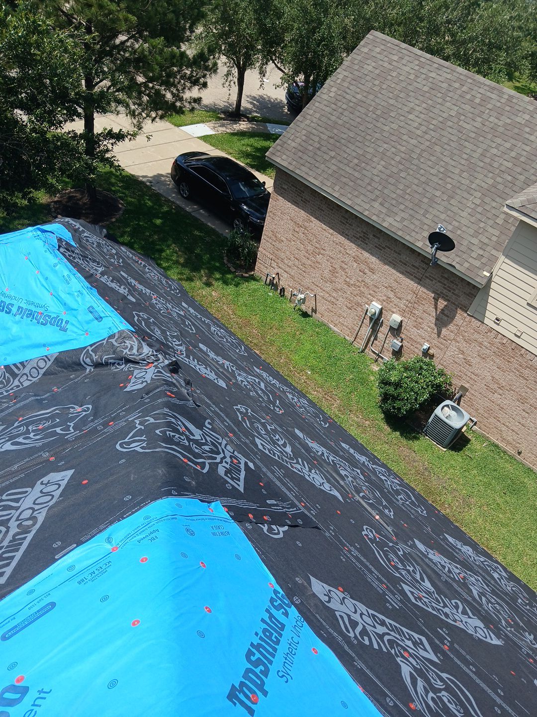 Residential Roofing Installation using Owen's Corning Duration (Lifetime) Shingles by Roof Repair Company