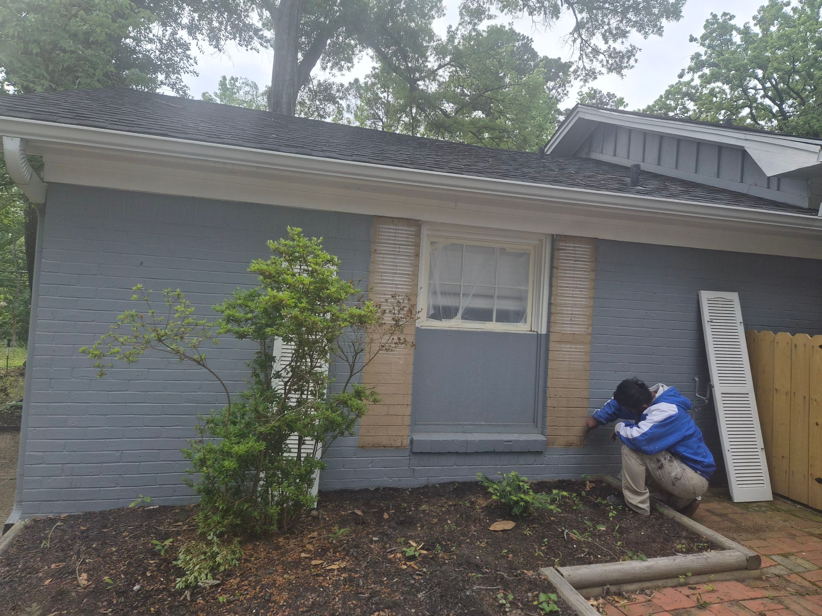 From Gray to Modern White: Exterior Repaint in Tyler, TX by Quality Coats Painting