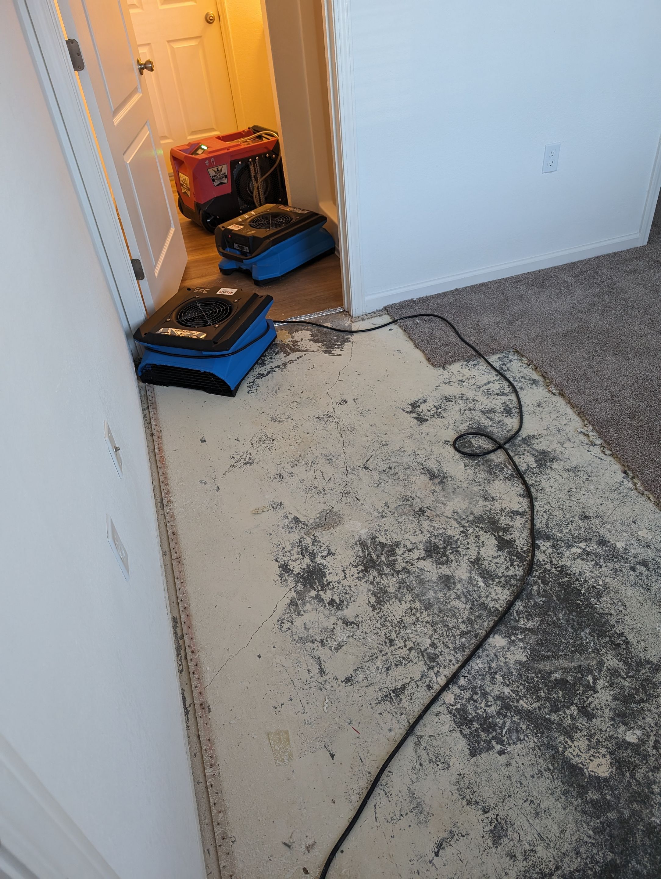 Emergency Service Water Mitigation in Louisville, KY by ANR Restoration